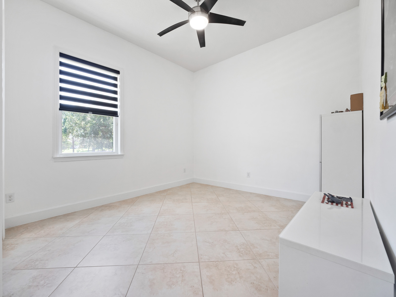 Winter Garden, Florida, 34787, United States, 5 Bedrooms Bedrooms, ,4 BathroomsBathrooms,Residential,For Sale,1980147