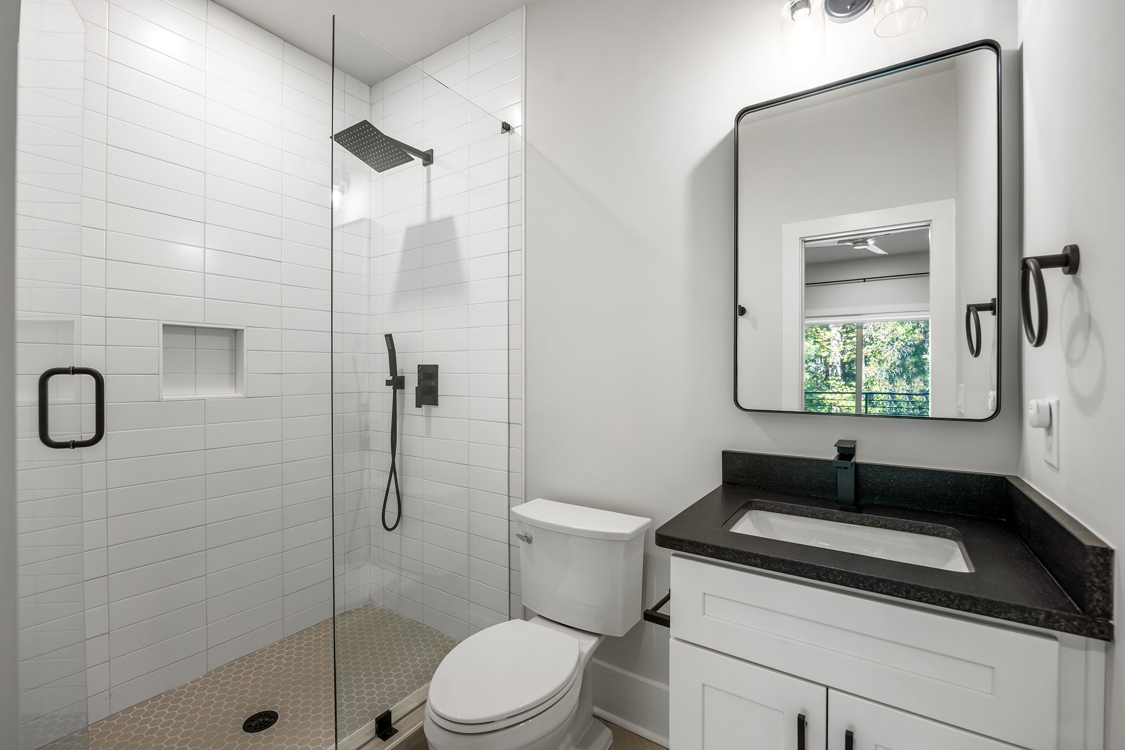  Luxury, Privacy & Convenience—All in One Stunning Smyrna Home - 物件實景