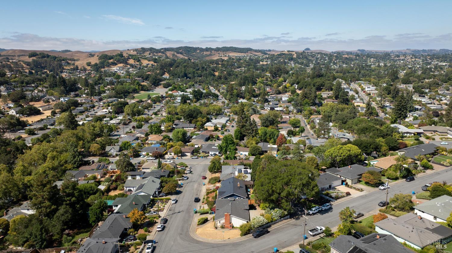 Petaluma, California, 94952, United States, 3 Bedrooms Bedrooms, ,3 BathroomsBathrooms,Residential,For Sale,1981148