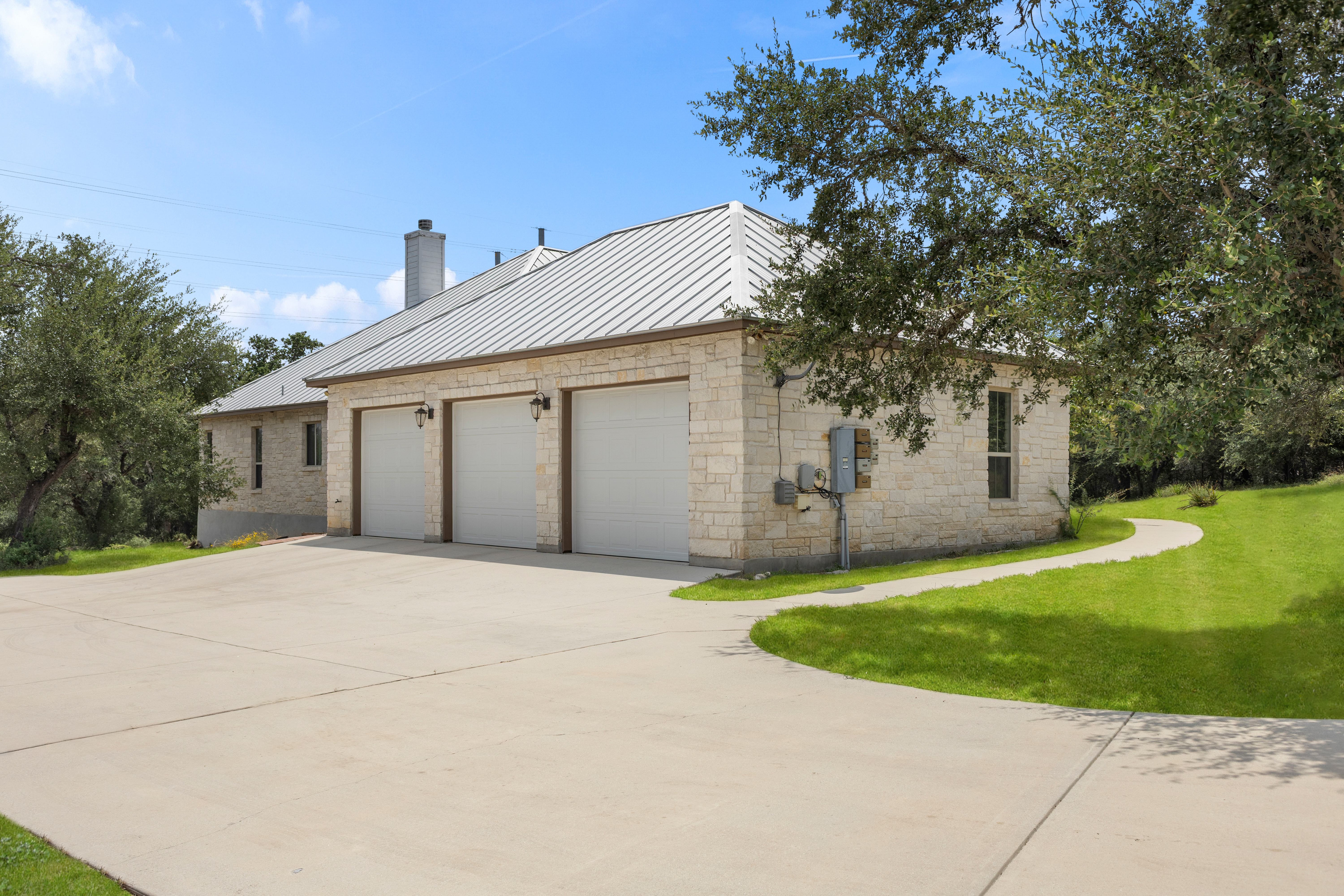  One Story Bulverde Home with Workshop on 6.5 Acres - 物件實景