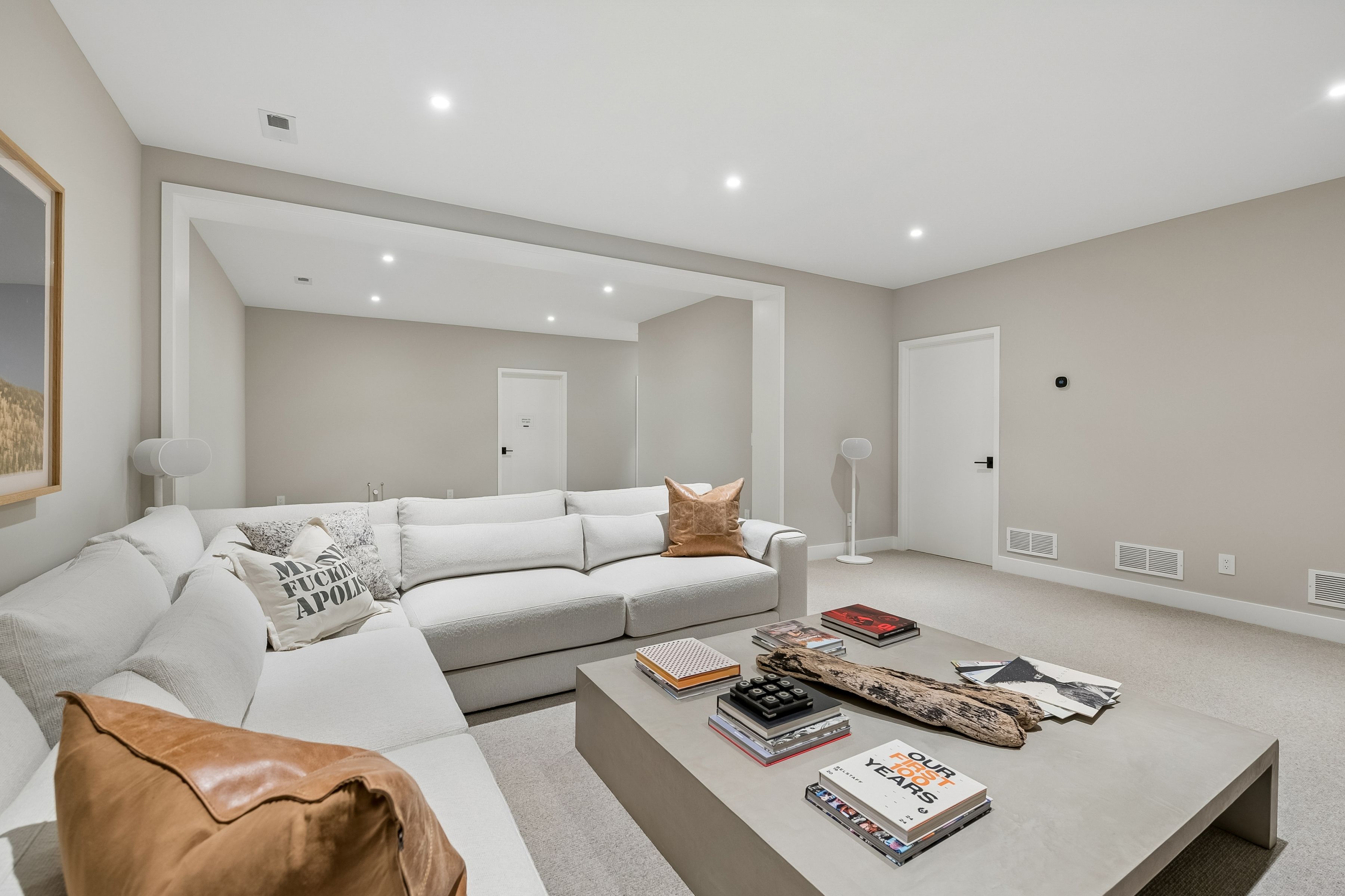  Timeless Luxury Meets Modern Design in Edina - 物件實景