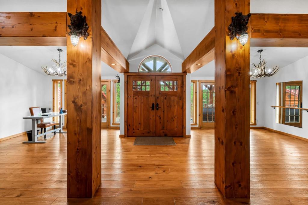 Salinas, California, 93907, United States, 3 Bedrooms Bedrooms, ,4 BathroomsBathrooms,Residential,For Sale,1974769