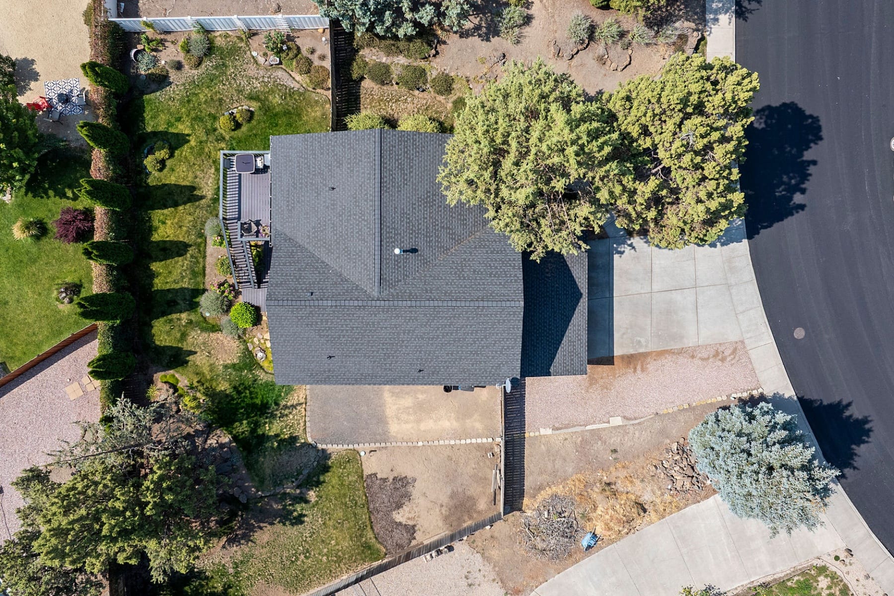  2350 SW Indian Avenue Redmond, OR 97756 - 物件實景