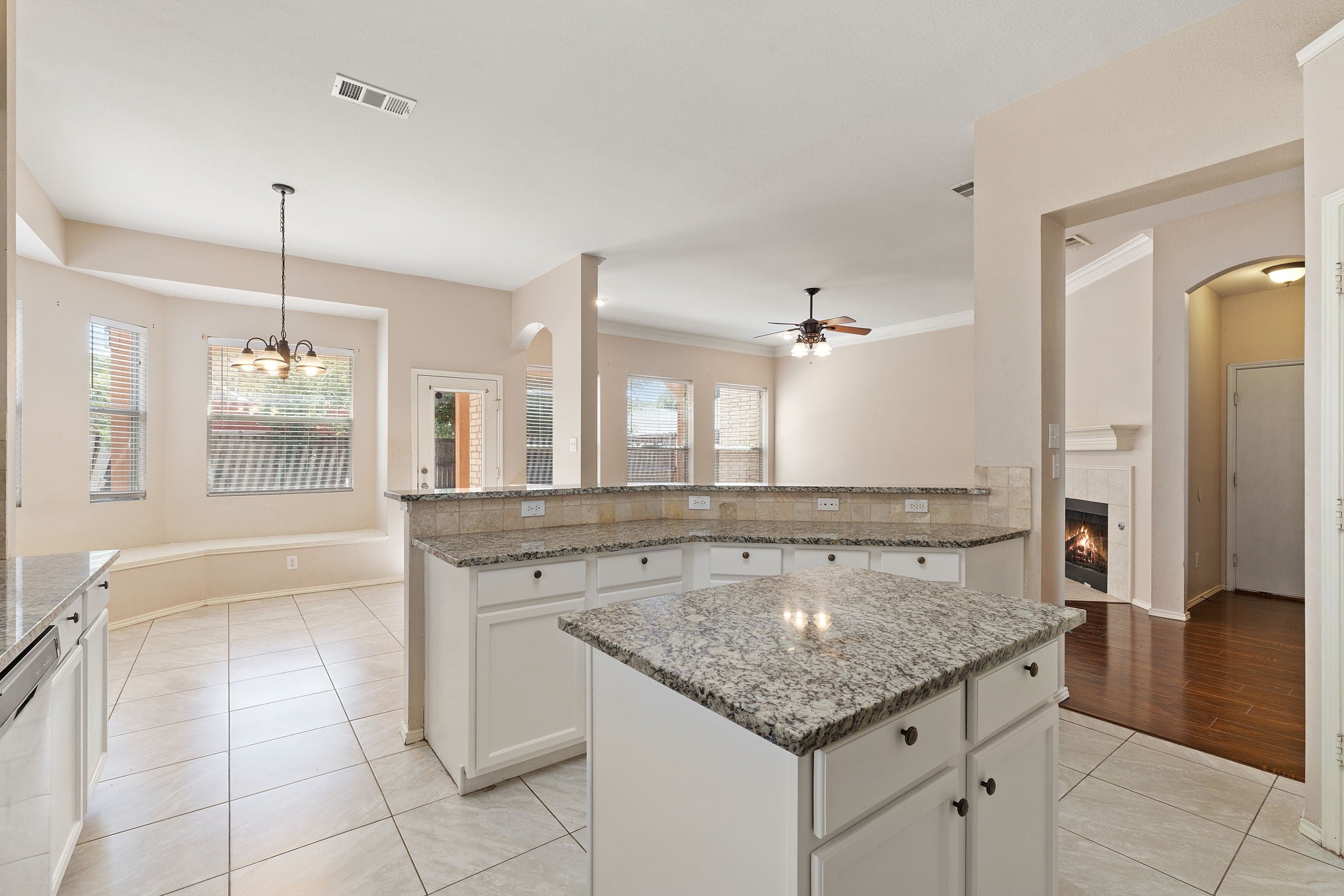 Frisco, Texas, 75035, United States, 5 Bedrooms Bedrooms, ,4 BathroomsBathrooms,Residential,For Sale,1977437