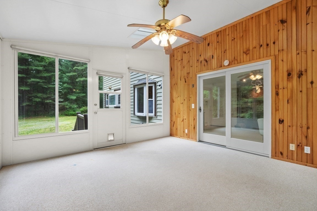Rowley, Massachusetts, 01969, United States, 4 Bedrooms Bedrooms, ,3 BathroomsBathrooms,Residential,For Sale,1867579