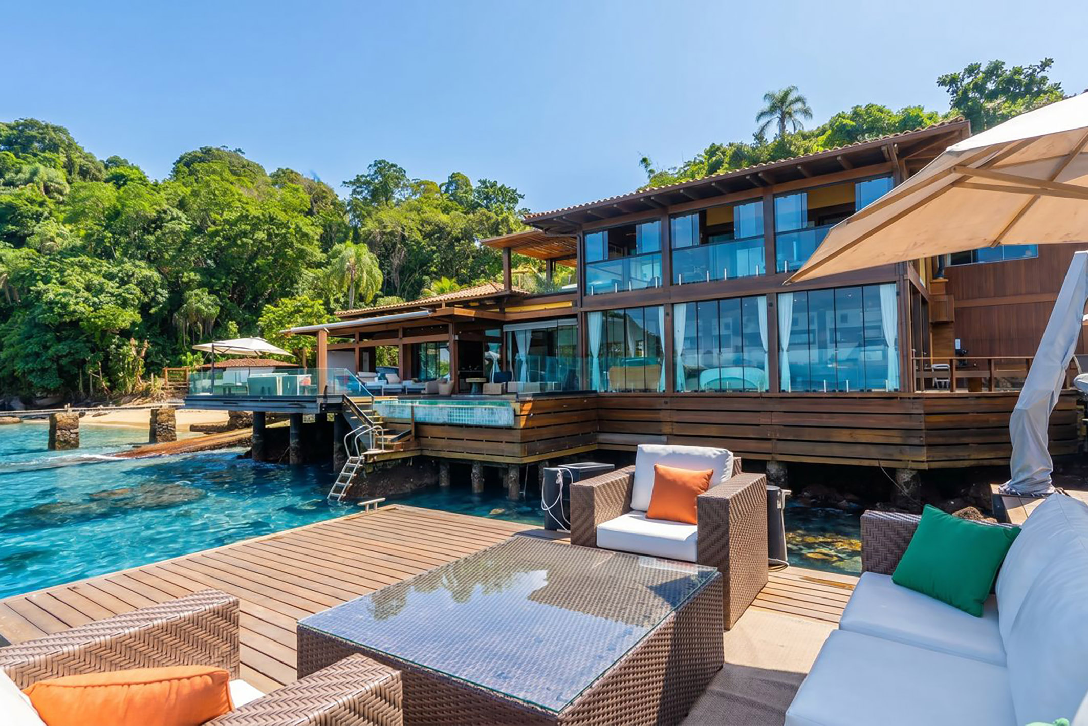  Waterfront estate overlooking Cataguases Island in Angra dos Reis - 物件實景