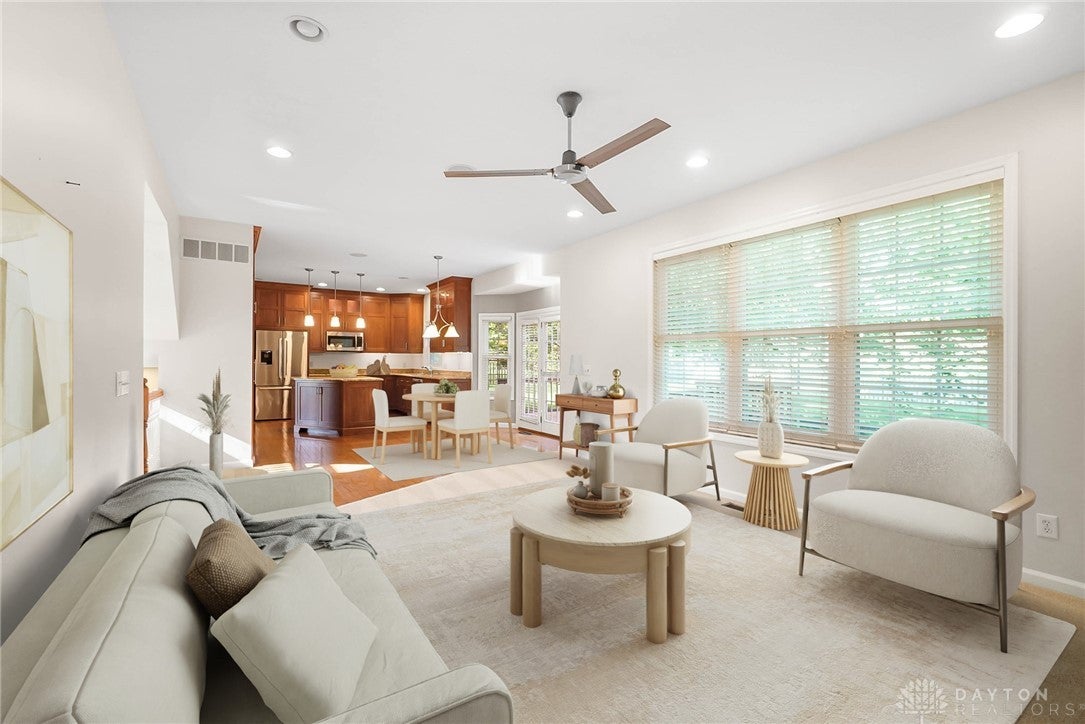 Dayton, Ohio, 45458, United States, 5 Bedrooms Bedrooms, ,4 BathroomsBathrooms,Residential,For Sale,1975816