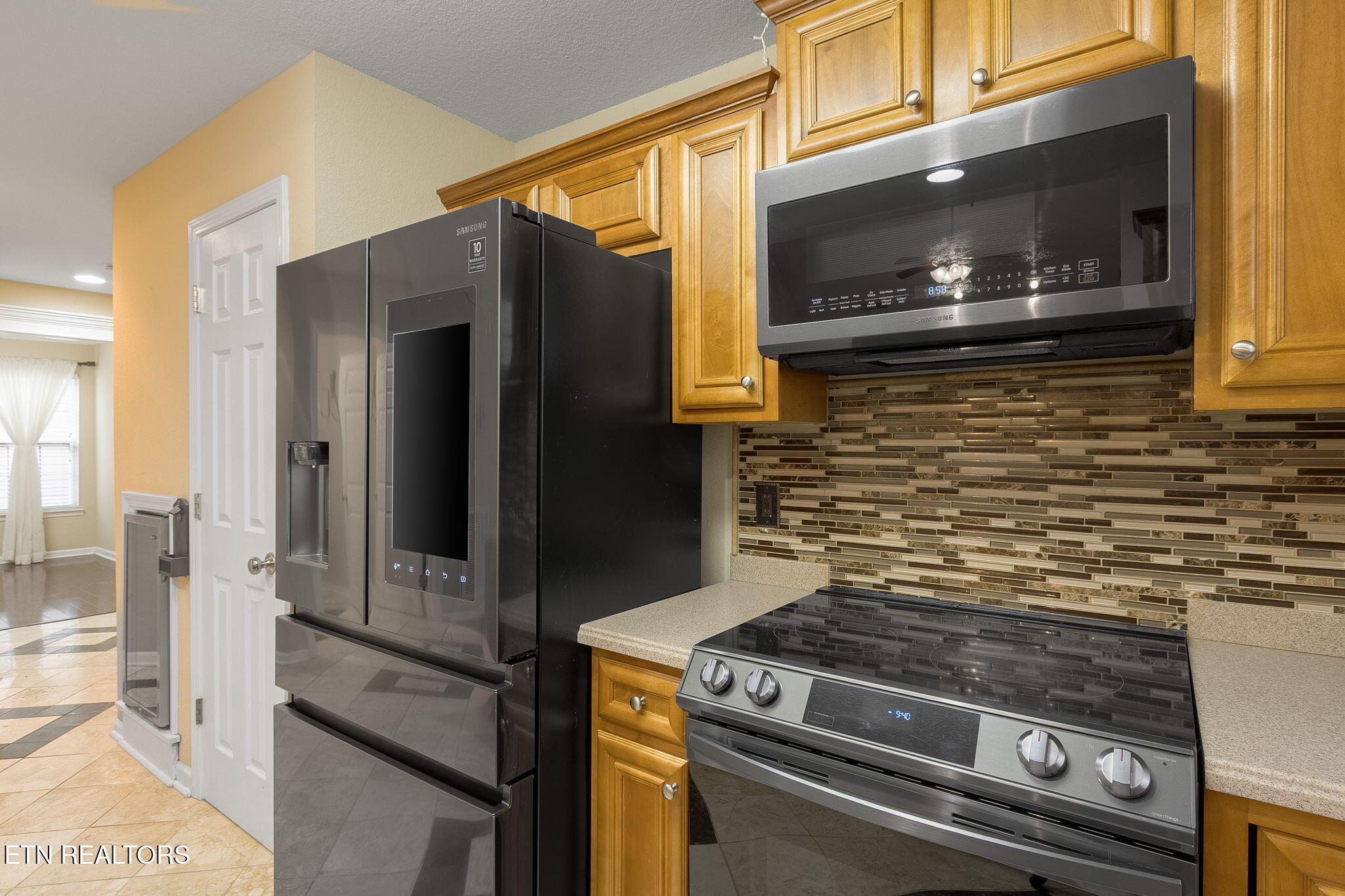 Knoxville, Tennessee, 37932, United States, 4 Bedrooms Bedrooms, ,4 BathroomsBathrooms,Residential,For Sale,1975701