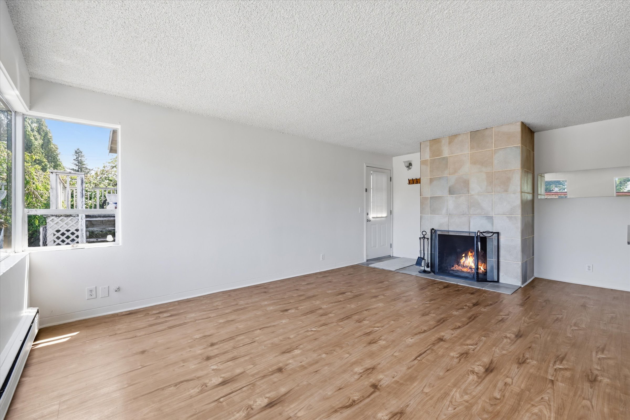  2657 Thorndyke Ave W, Seattle, WA 98199 - 物件實景