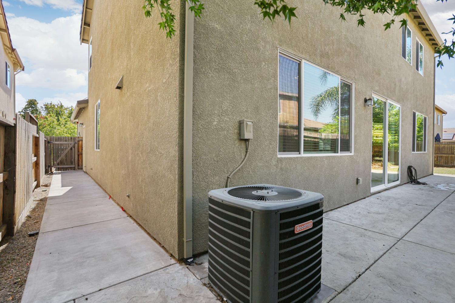 Stockton, California, 95209, United States, 5 Bedrooms Bedrooms, ,3 BathroomsBathrooms,Residential,For Sale,1931526
