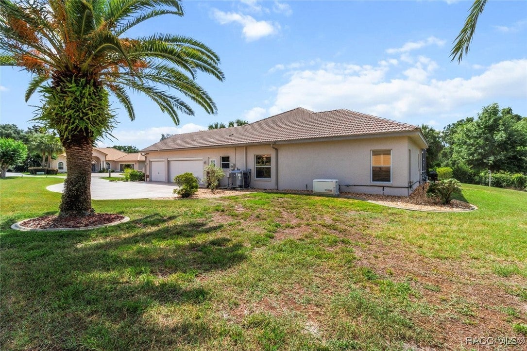 Hernando, Florida, 34442, United States, 3 Bedrooms Bedrooms, ,2 BathroomsBathrooms,Residential,For Sale,1846869