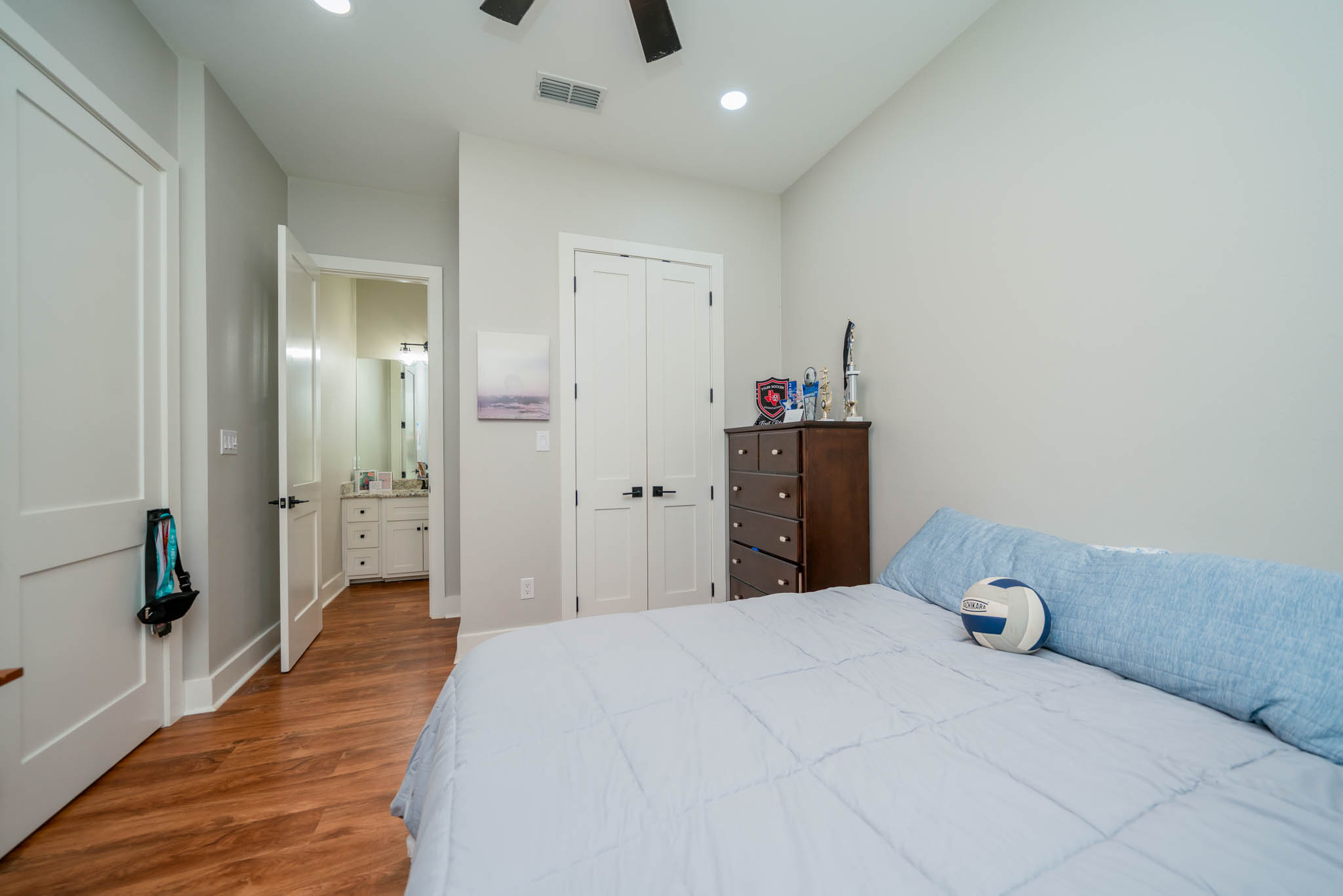 Jacksonville, Texas, 75766, United States, 4 Bedrooms Bedrooms, ,3 BathroomsBathrooms,Residential,For Sale,1978042