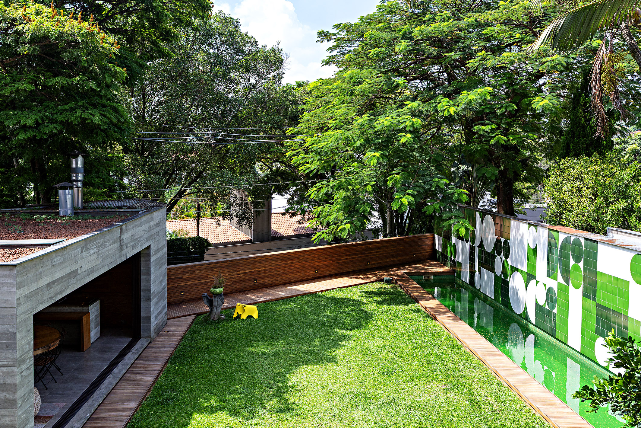  Contemporary residence with heated pool and integrated gourmet area - 物件實景