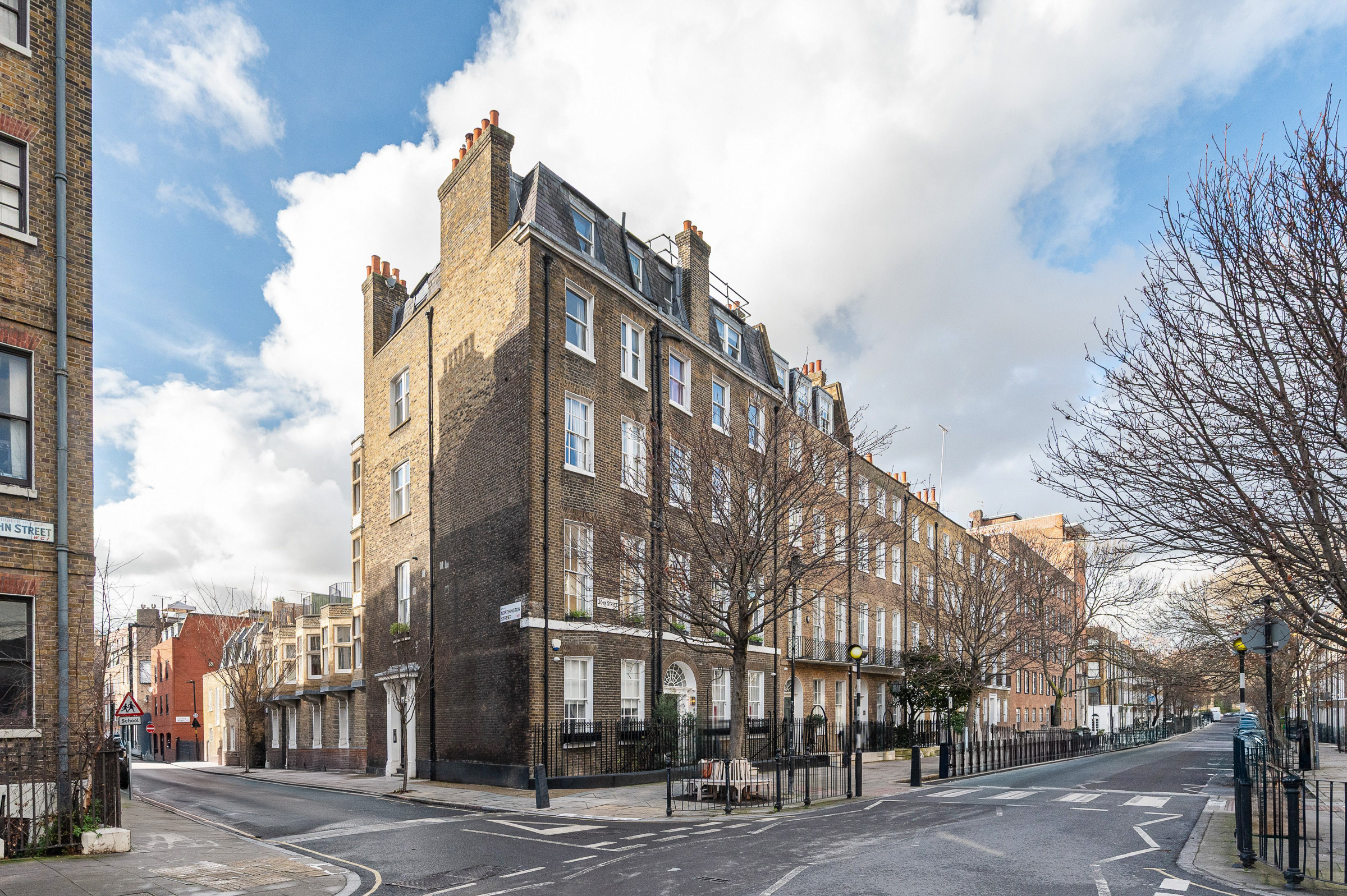  A Bloomsbury Duplex with Exceptional Proportions and Private Terrace - 物件實景