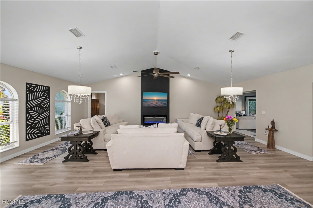 North Fort Myers, Florida, 33917, United States, 4 Bedrooms Bedrooms, ,2 BathroomsBathrooms,Residential,For Sale,2008851