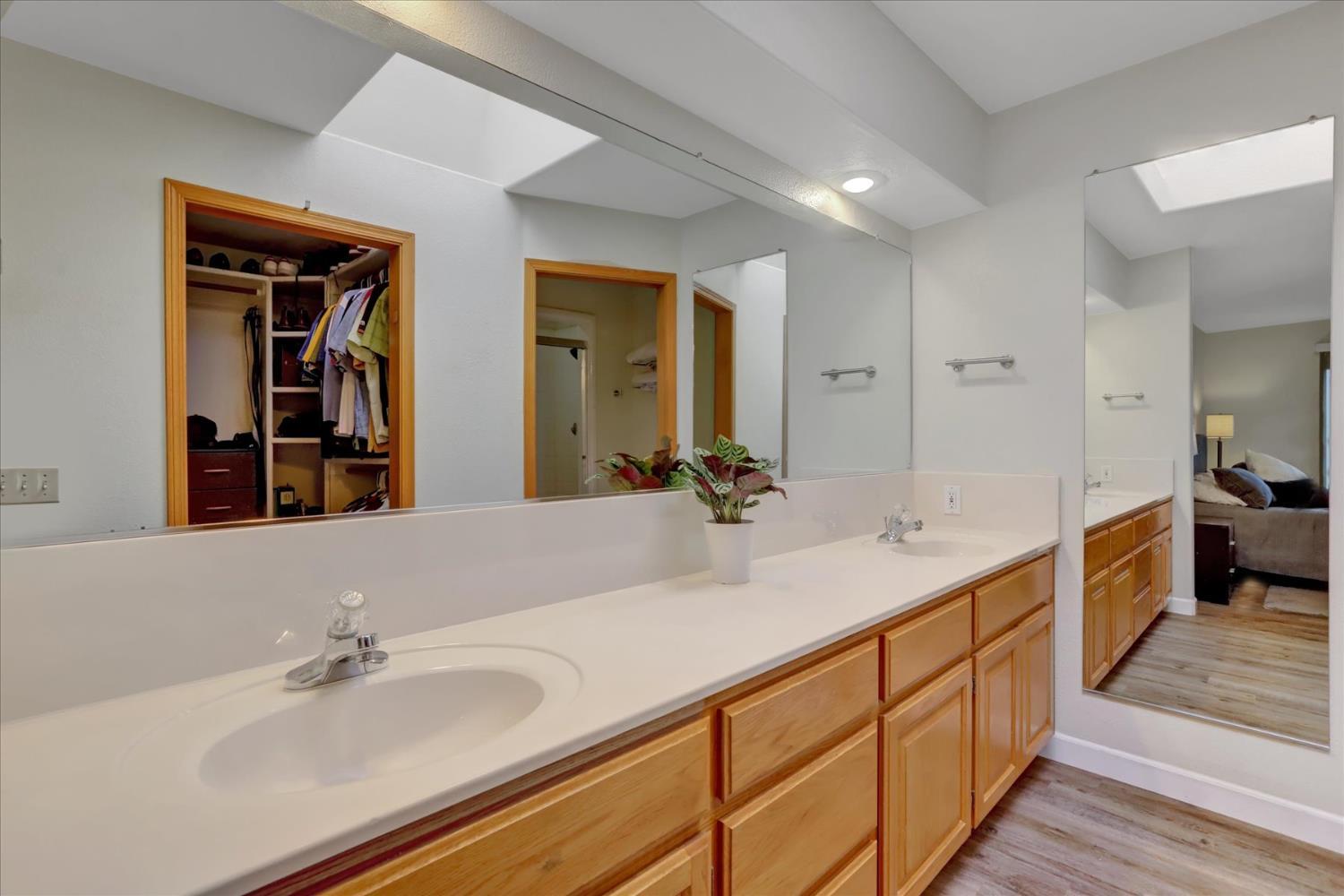 Penn Valley, California, 95946, United States, 3 Bedrooms Bedrooms, ,3 BathroomsBathrooms,Residential,For Sale,1979981