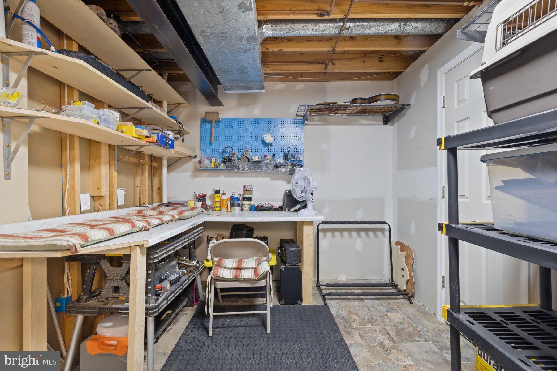 Centreville, Virginia, 20121, United States, 3 Bedrooms Bedrooms, ,4 BathroomsBathrooms,Residential,For Sale,1974352