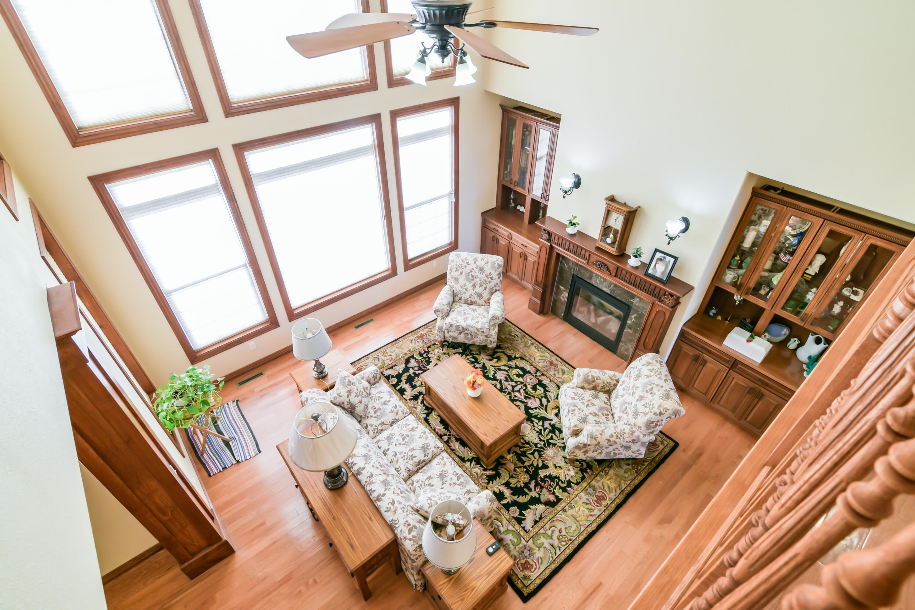 Walnut Shade, Missouri, 65771, United States, 6 Bedrooms Bedrooms, ,5 BathroomsBathrooms,Residential,For Sale,1975828