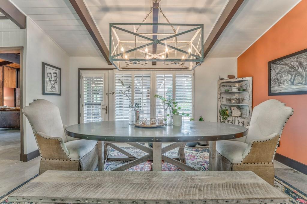 DALTON, Georgia, 30720, United States, 4 Bedrooms Bedrooms, ,5 BathroomsBathrooms,Residential,For Sale,1804321