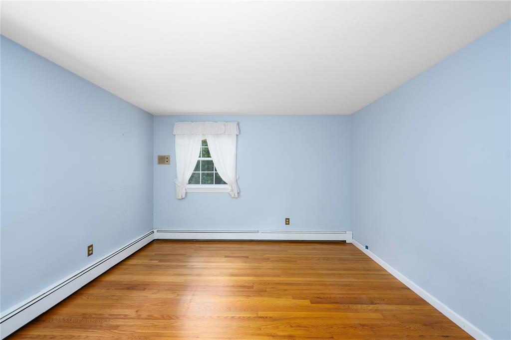Hopewell Jct, New York, 12533, United States, 4 Bedrooms Bedrooms, ,4 BathroomsBathrooms,Residential,For Sale,1916399