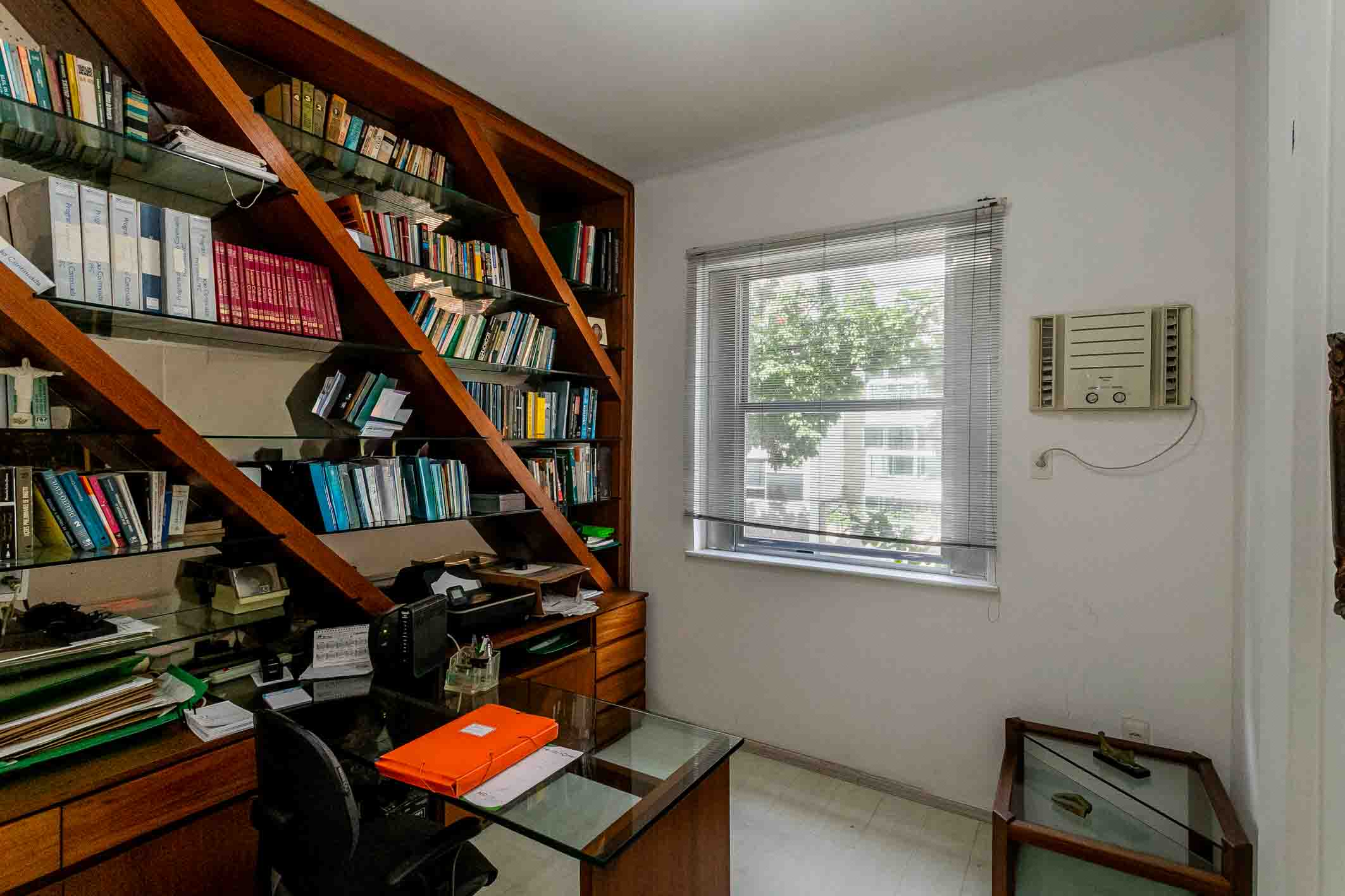  Three-bedroom residence one block from Leblon Beach - 物件實景