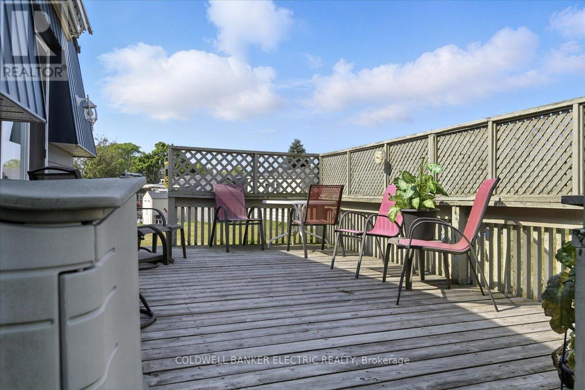 CLARINGTON (NEWCASTLE), Ontario, L1B 1A8, CA, 2 Bedrooms Bedrooms, ,1 BathroomBathrooms,Residential,For Sale,1891909