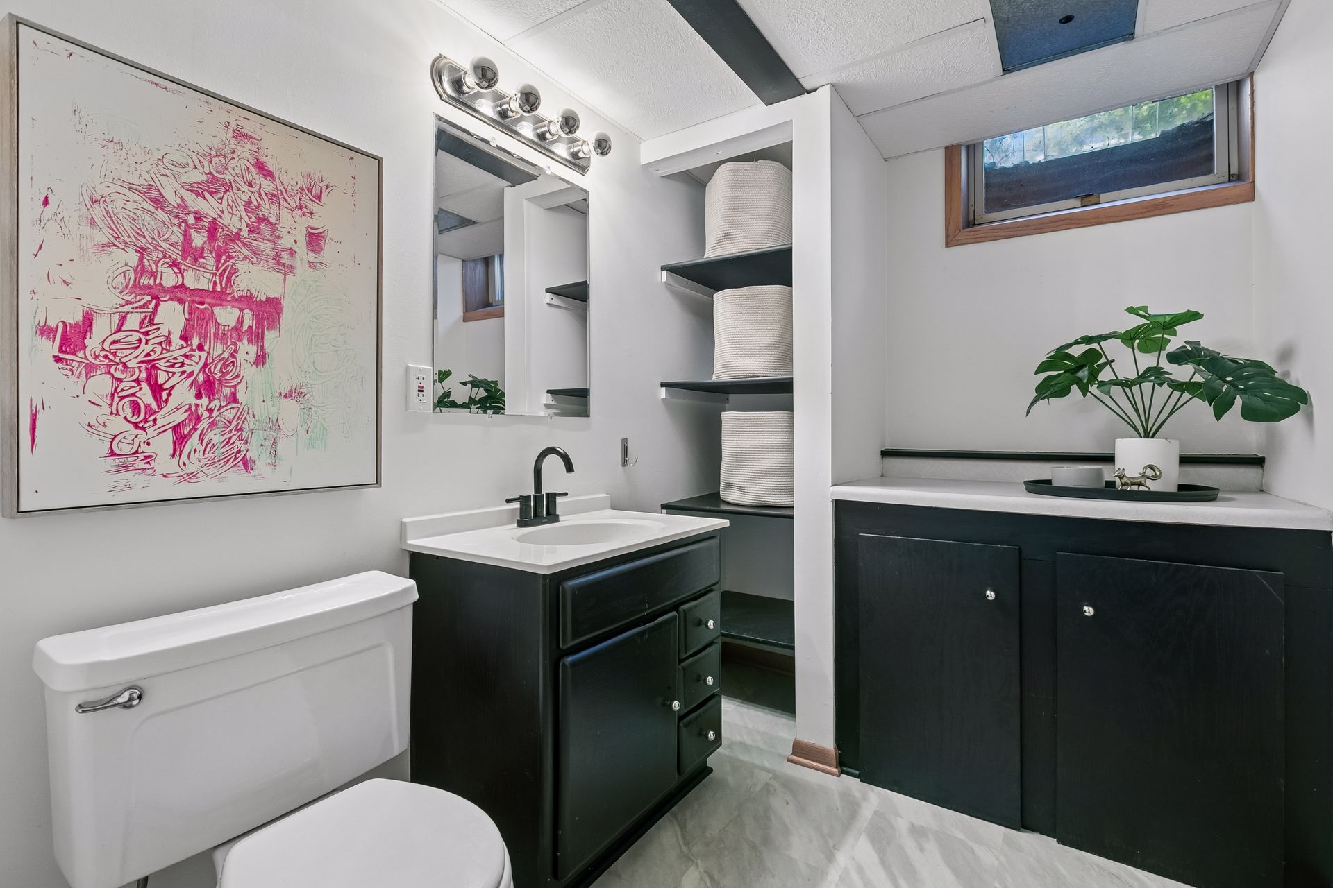  Bright Updated Home Near Parks and Snail Lake - 物件實景