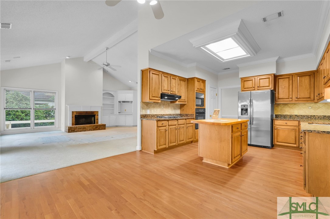 Savannah, Georgia, 31410, United States, 4 Bedrooms Bedrooms, ,4 BathroomsBathrooms,Residential,For Sale,1888568