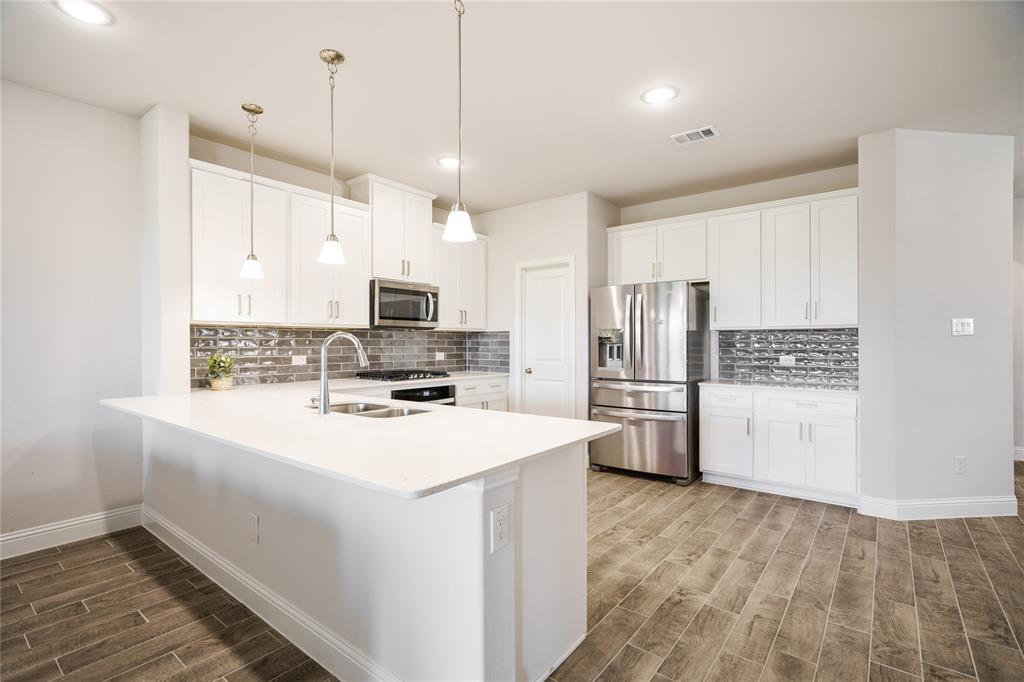 Wylie, Texas, 75098, United States, 4 Bedrooms Bedrooms, ,4 BathroomsBathrooms,Residential,For Sale,1885446