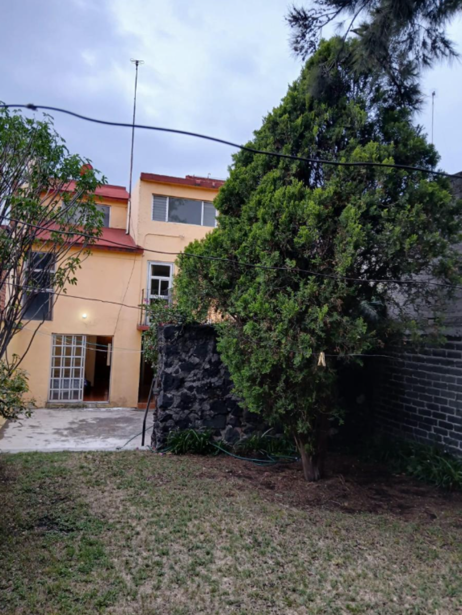 Coyoacán, Ciudad de México, 04700, Mexico, 5 Bedrooms Bedrooms, ,2 BathroomsBathrooms,Residential,For Sale,1849593