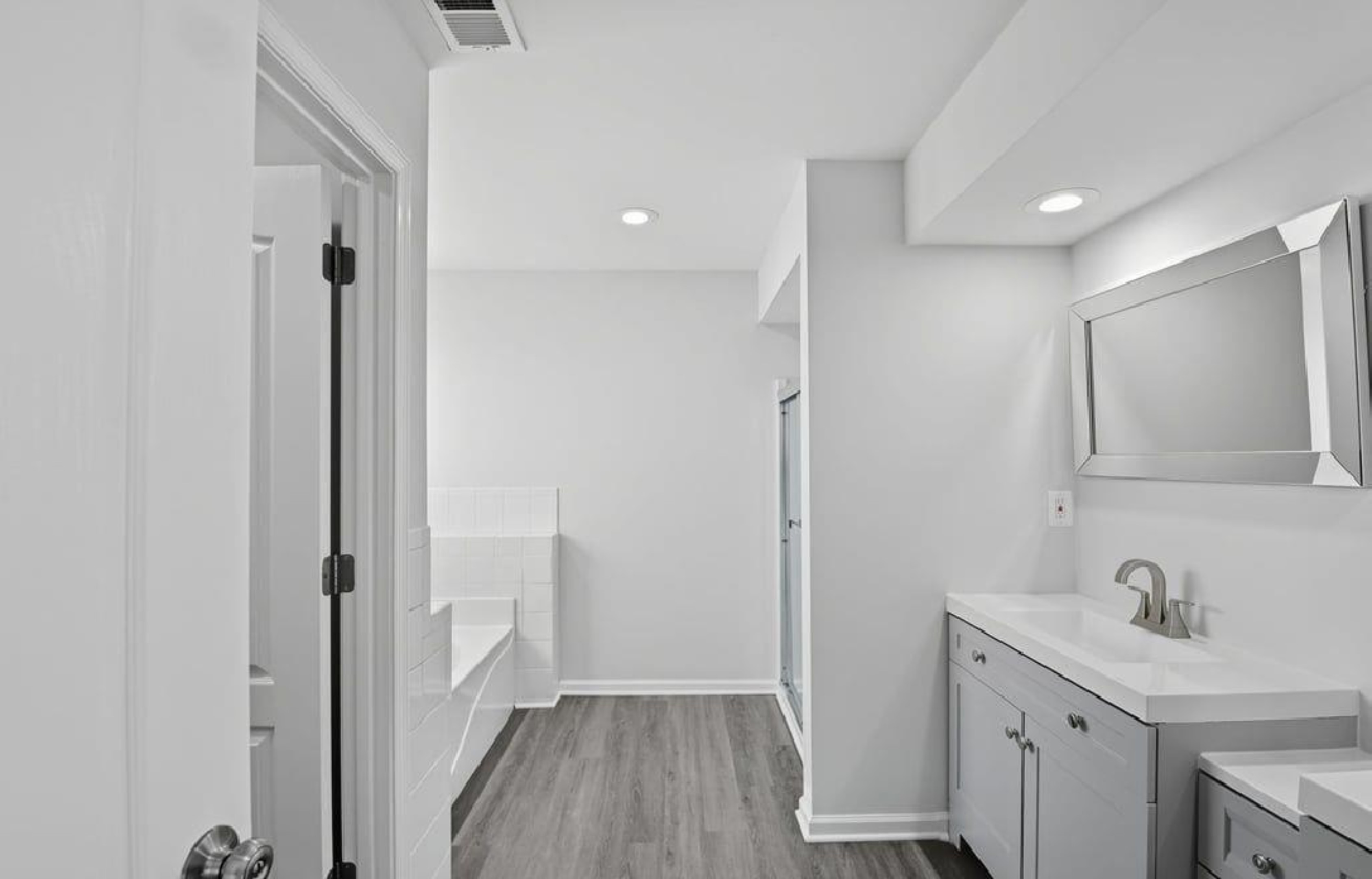 Virginia Beach, Virginia, 23456, United States, 4 Bedrooms Bedrooms, ,3 BathroomsBathrooms,Residential,For Sale,1974516