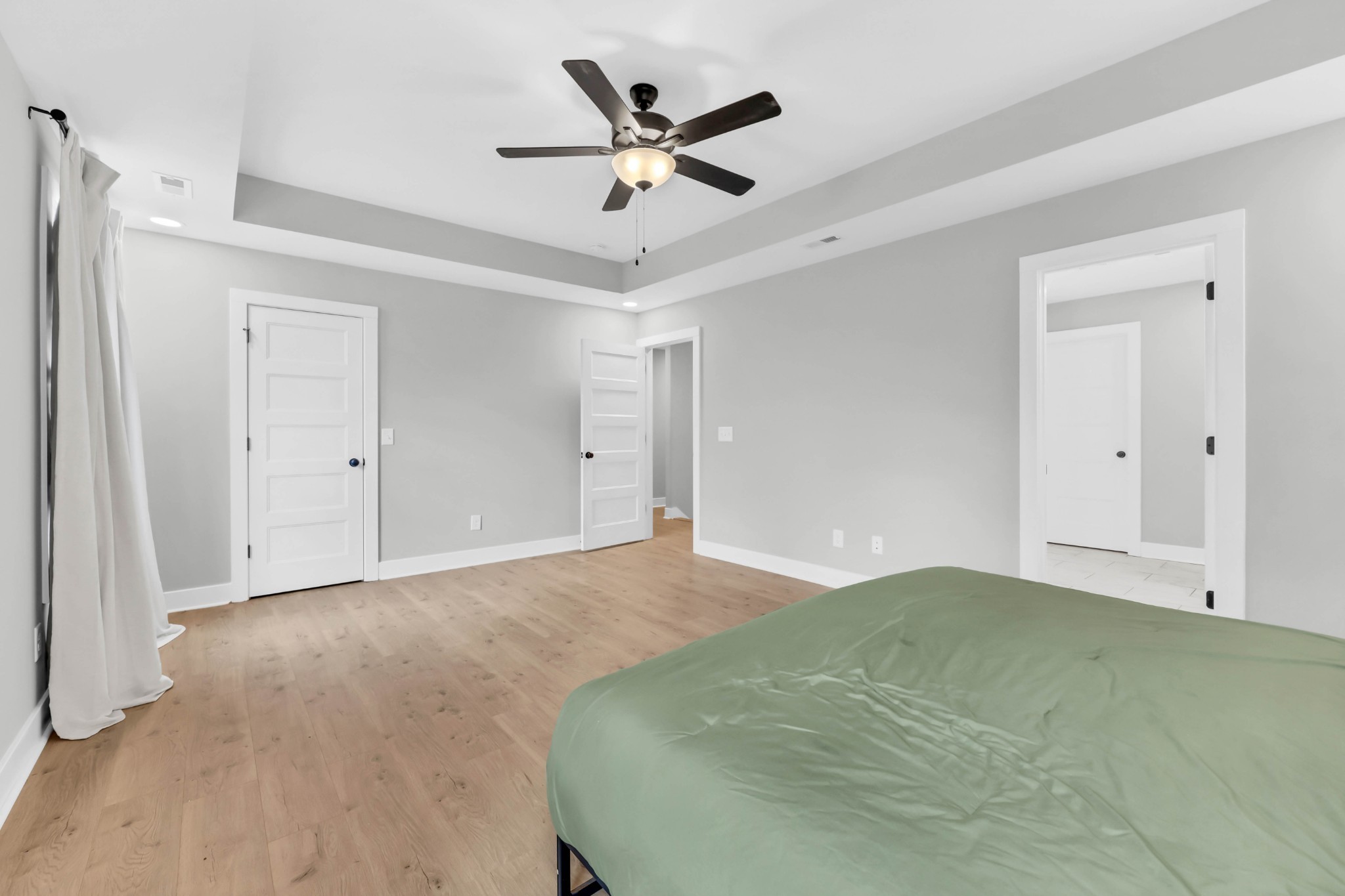 Clarksville, Tennessee, 37040, United States, 4 Bedrooms Bedrooms, ,3 BathroomsBathrooms,Residential,For Sale,2005319