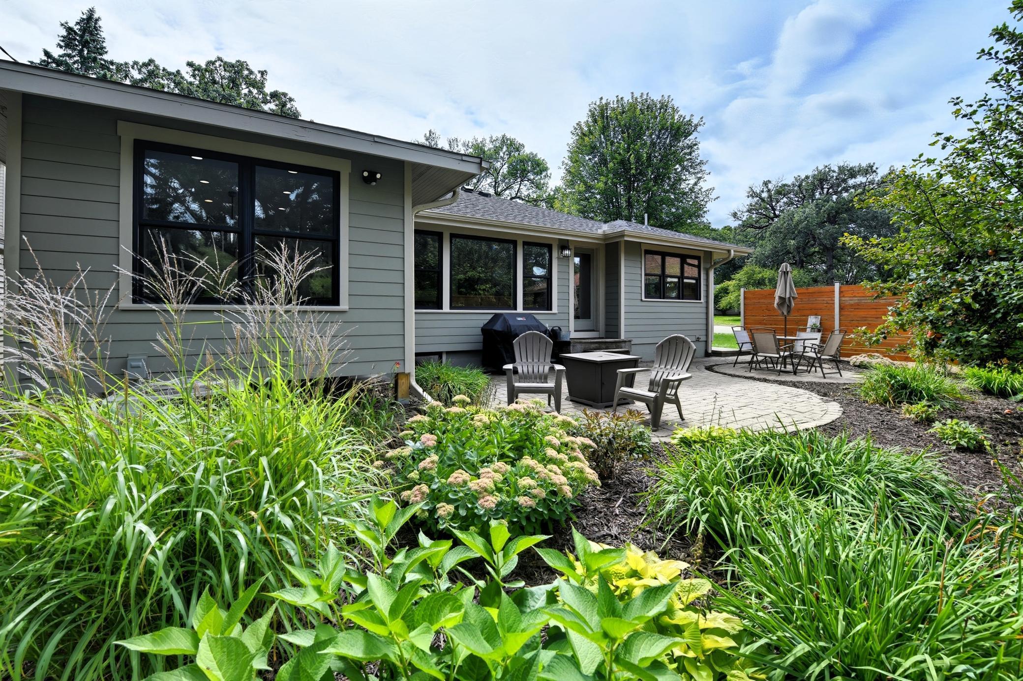 Richfield, Minnesota, 55423, United States, 3 Bedrooms Bedrooms, ,1 BathroomBathrooms,Residential,For Sale,1938909