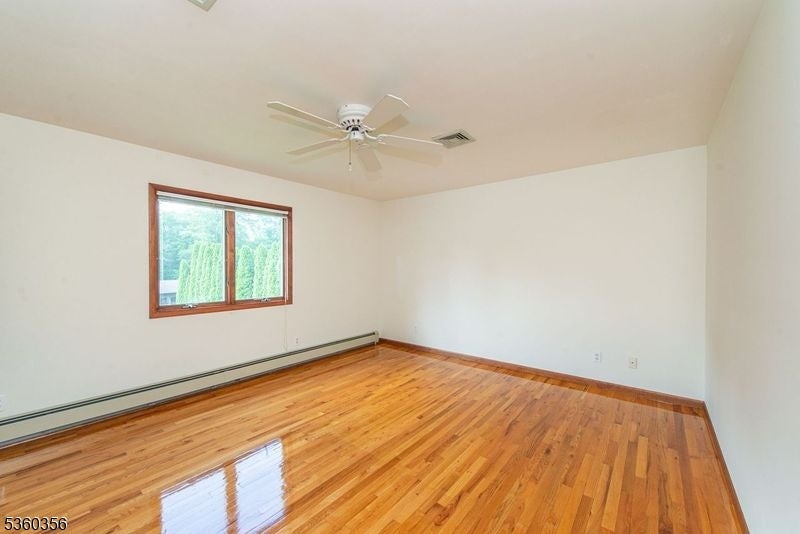 Montville Twp., New Jersey, 07082, United States, 4 Bedrooms Bedrooms, ,3 BathroomsBathrooms,Residential,For Sale,1834822