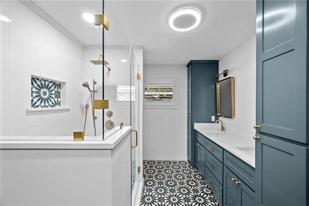 Corpus Christi, Texas, 78411, United States, 4 Bedrooms Bedrooms, ,3 BathroomsBathrooms,Residential,For Sale,1903514
