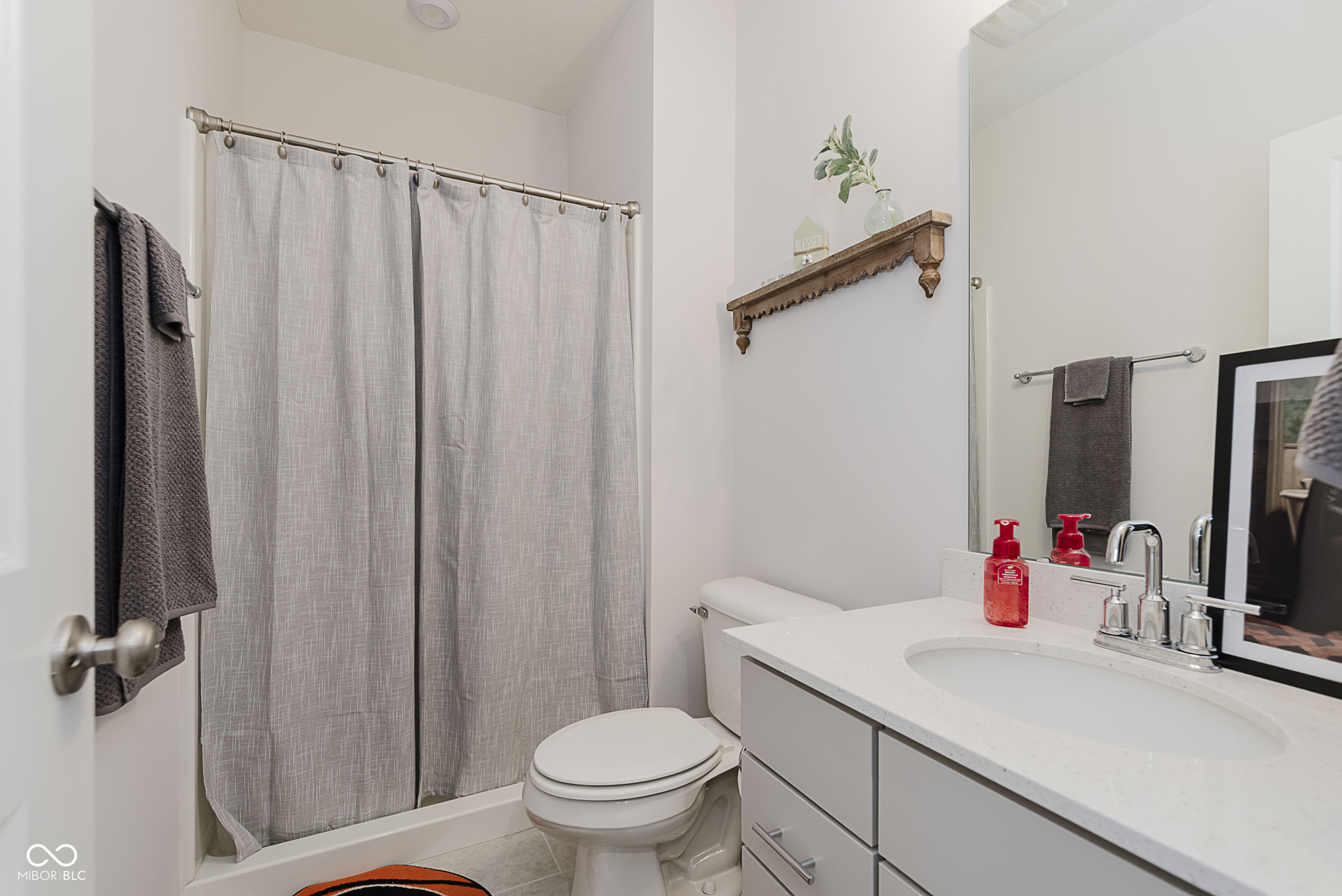 Noblesville, Indiana, 46060, United States, 5 Bedrooms Bedrooms, ,5 BathroomsBathrooms,Residential,For Sale,1899992
