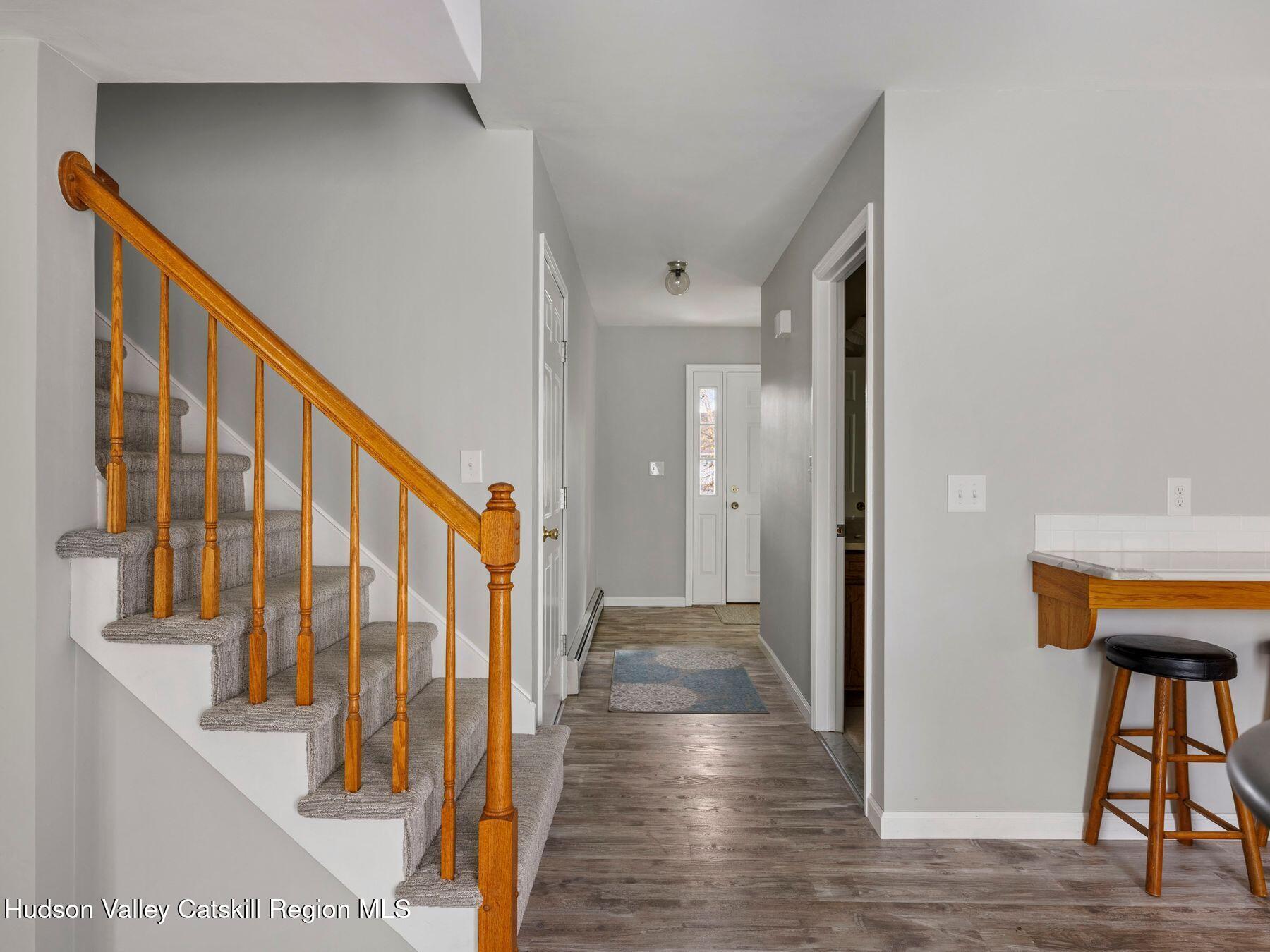 Lake Katrine, New York, 12449, United States, 4 Bedrooms Bedrooms, ,3 BathroomsBathrooms,Residential,For Sale,1987709