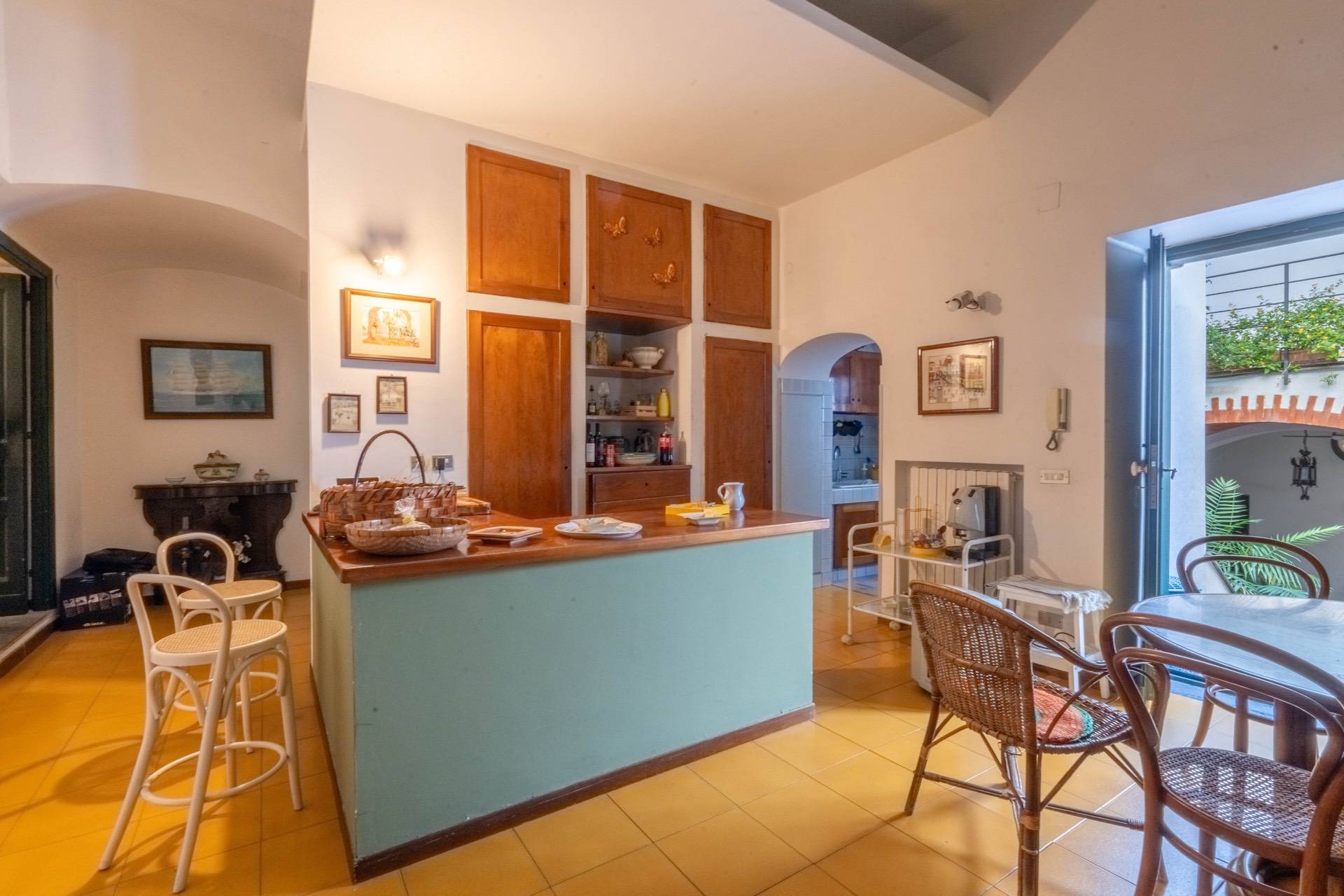 piazza seiano, Vico Equense, Napoli, 80069, IT, 4 Bedrooms Bedrooms, ,4 BathroomsBathrooms,Residential,For Sale,piazza seiano,1629621