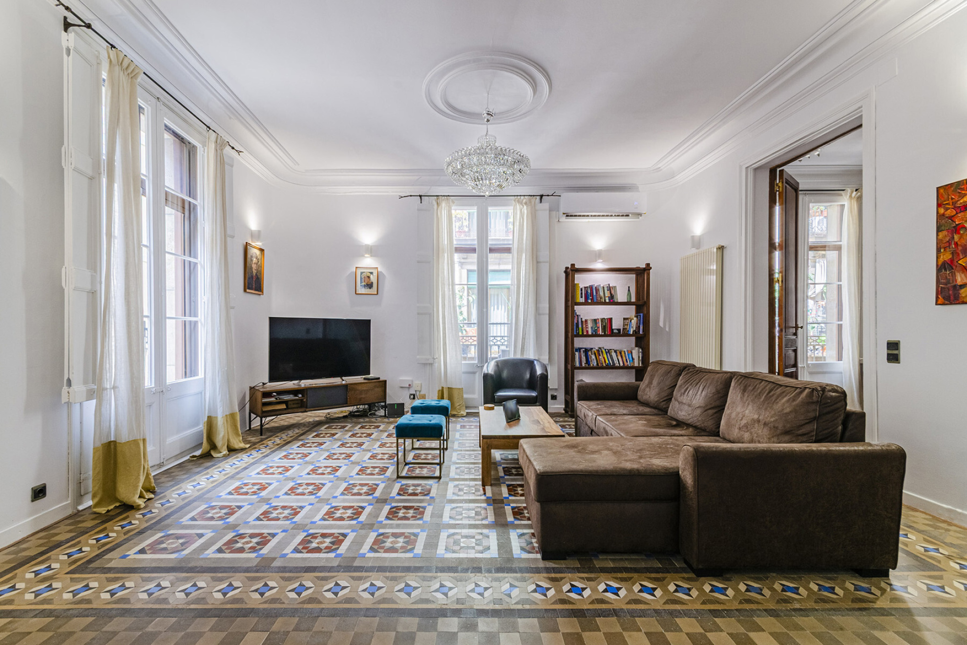  Large apartment with its own style in the oldest part of Barcelona - 物件實景