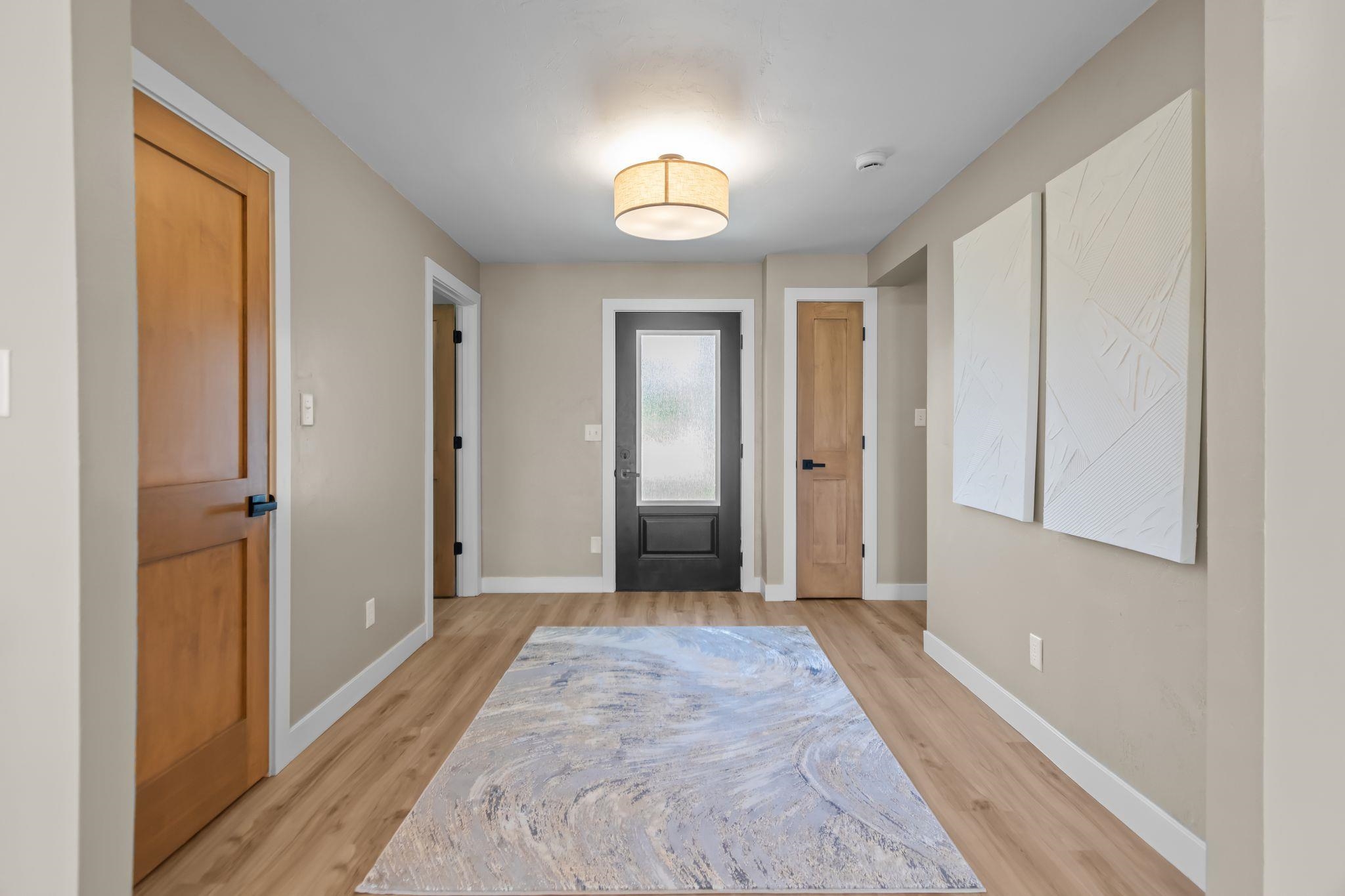 NEENAH, Wisconsin, 54956, United States, 3 Bedrooms Bedrooms, ,2 BathroomsBathrooms,Residential,For Sale,1912051