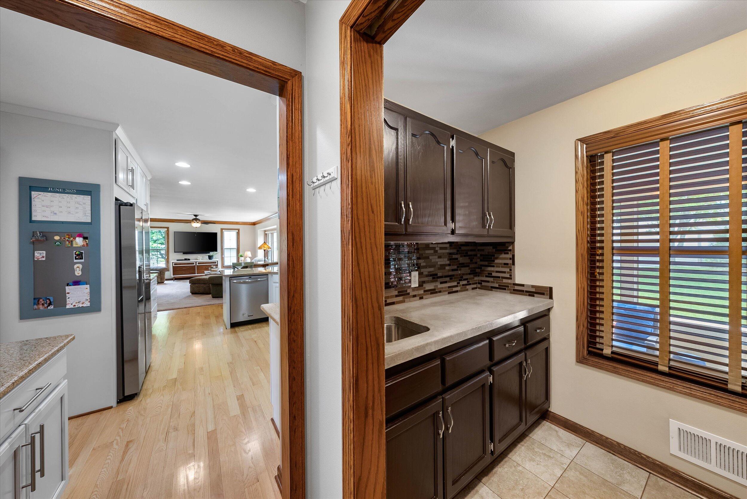 Germantown, Wisconsin, 53022, United States, 3 Bedrooms Bedrooms, ,3 BathroomsBathrooms,Residential,For Sale,1987563