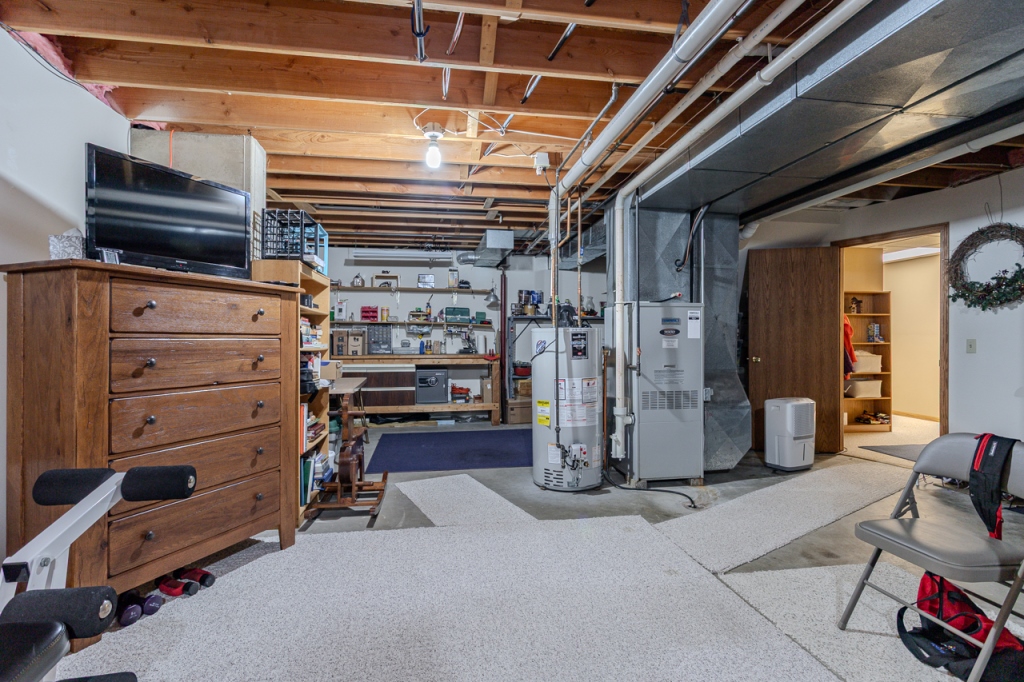 Wausau, Wisconsin, 54401, United States, 4 Bedrooms Bedrooms, ,3 BathroomsBathrooms,Residential,For Sale,1889957