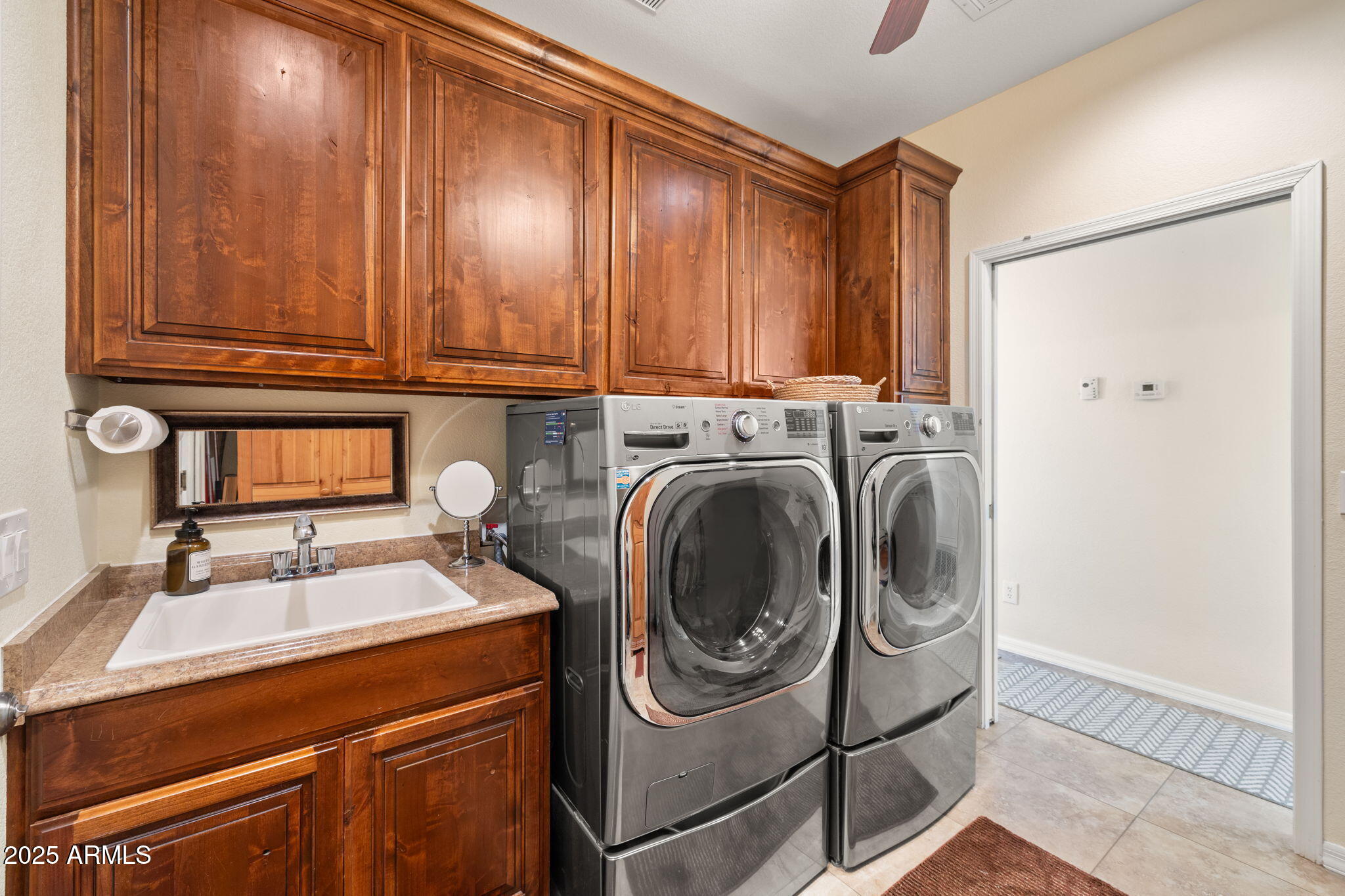 Peoria, Arizona, 85383, United States, 3 Bedrooms Bedrooms, ,2 BathroomsBathrooms,Residential,For Sale,1989299