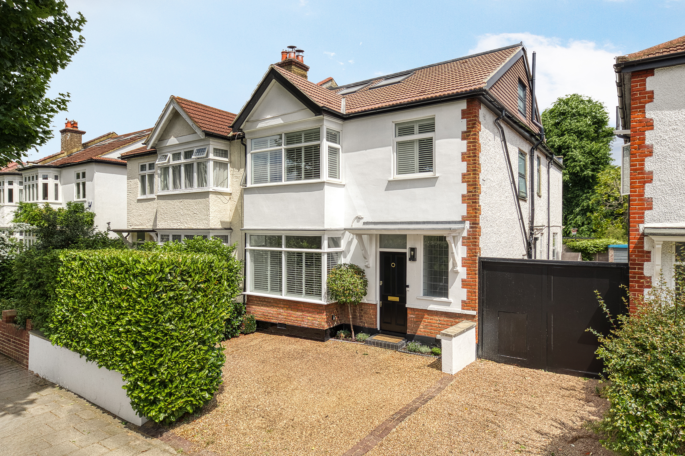  A Beautifully Renovated Family Home with a Garden Studio and Off-Street Parking - 物件實景