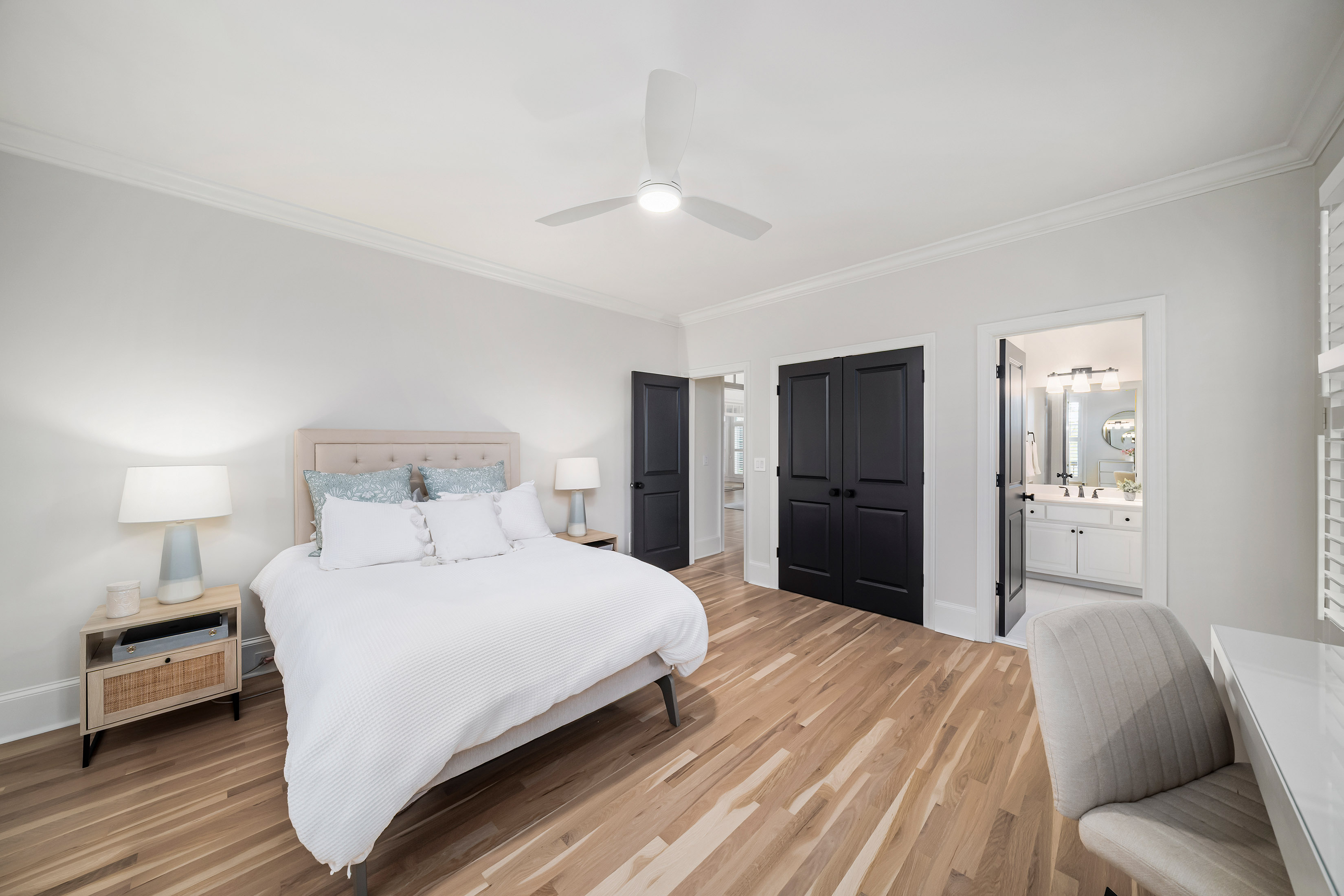  Meticulously Updated Milton Home - 物件實景