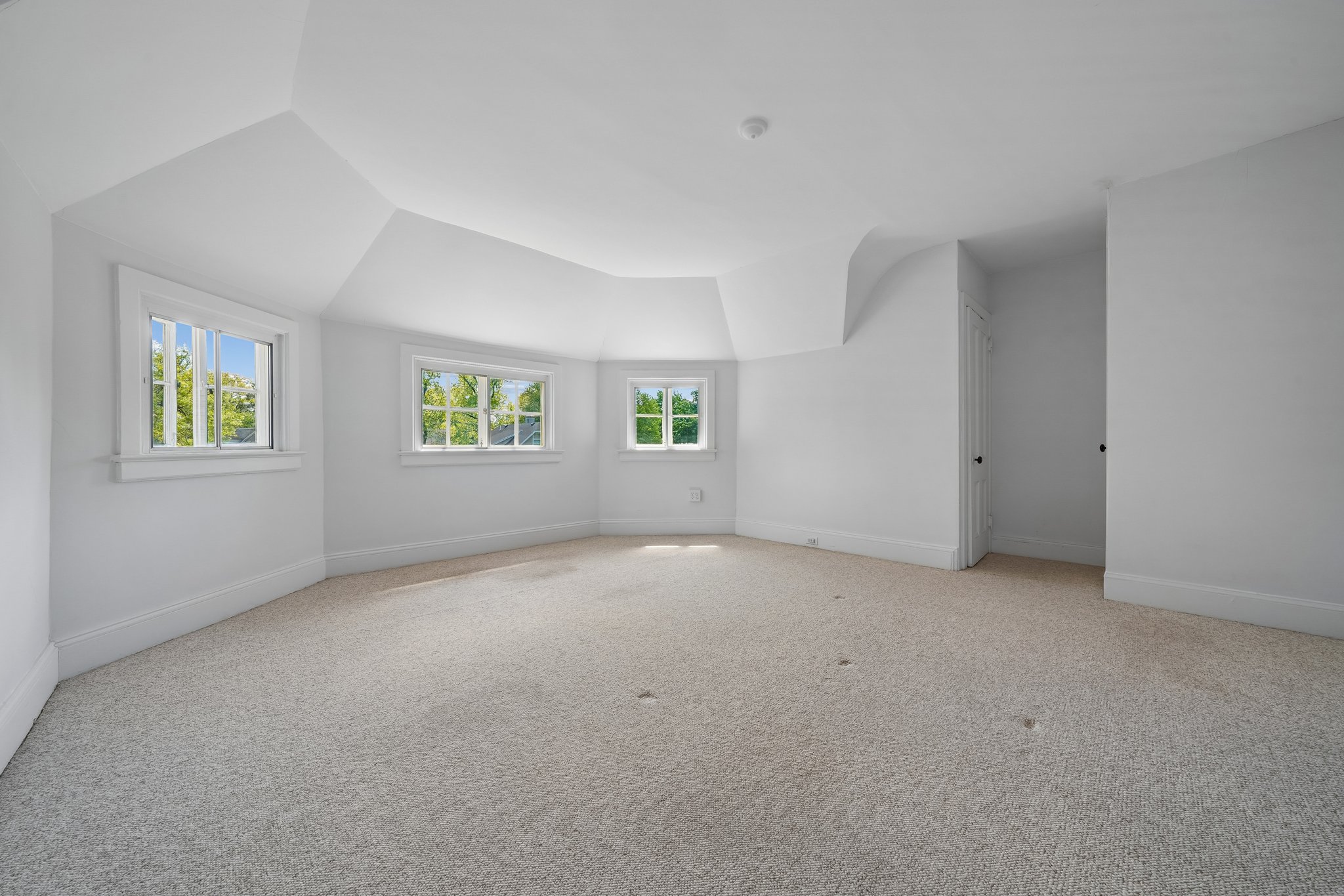  215 Inwood Avenue, Montclair, NJ 07043 - 物件實景