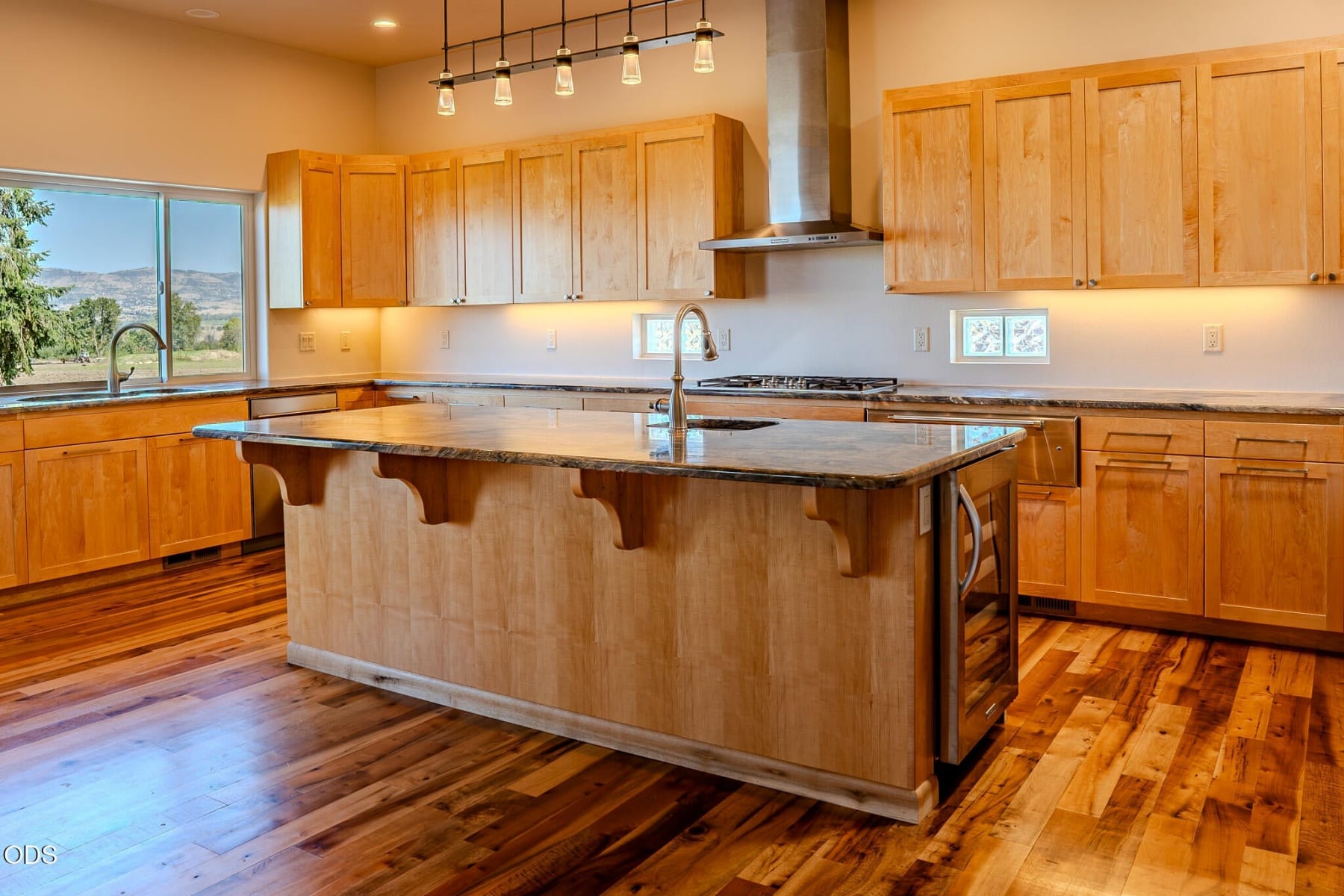  2110 Houston Road Phoenix, OR 97535 - 物件實景