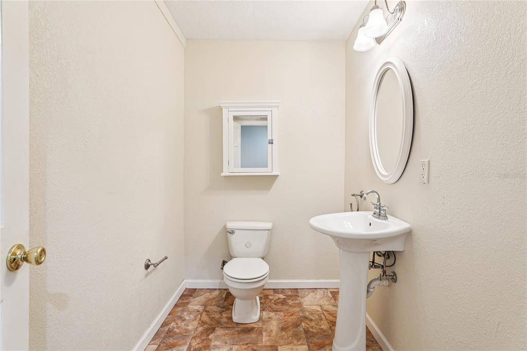 Port Orange, Florida, 32127, United States, 5 Bedrooms Bedrooms, ,4 BathroomsBathrooms,Residential,For Sale,1857697