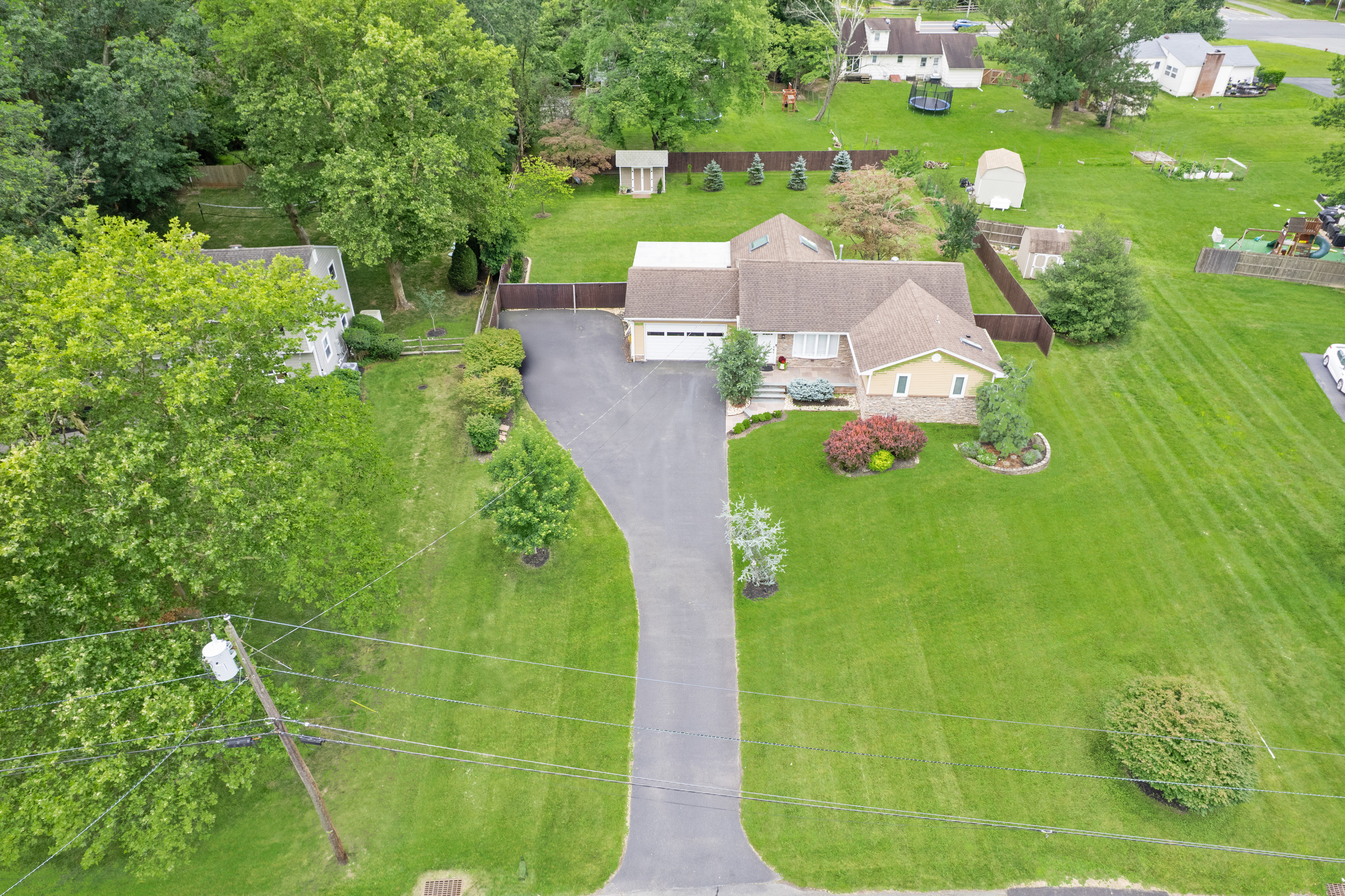 Pennington, New Jersey, 08534, United States, 2 Bedrooms Bedrooms, ,3 BathroomsBathrooms,Residential,For Sale,1936854