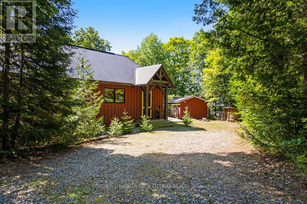 FRONTENAC (FRONTENAC NORTH), Ontario, K0H 2J0, CA, 3 Bedrooms Bedrooms, ,1 BathroomBathrooms,Residential,For Sale,1901369